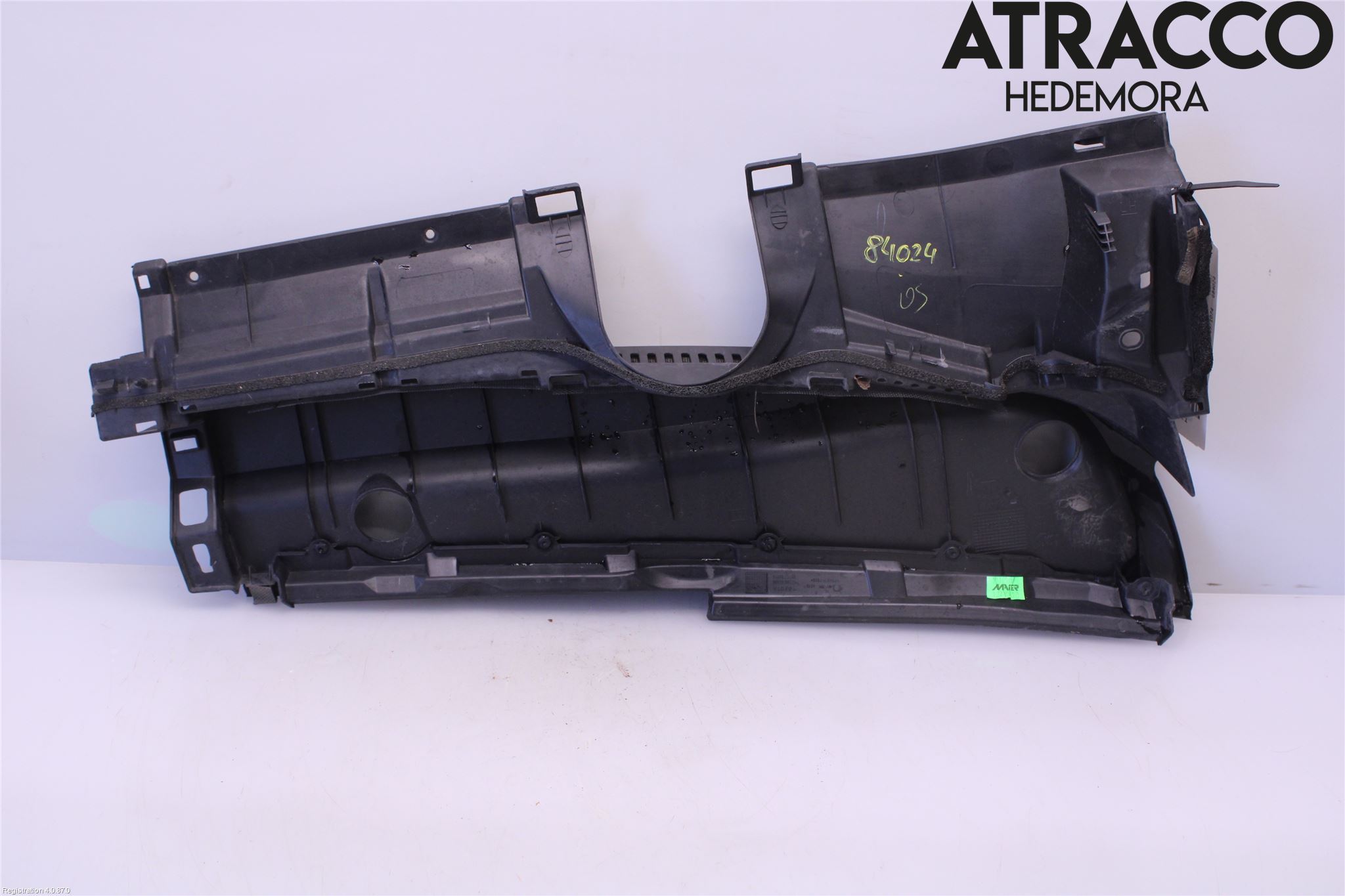 Toyota AVENSIS 09-15 Visker Deksel-Grill-Under Frr