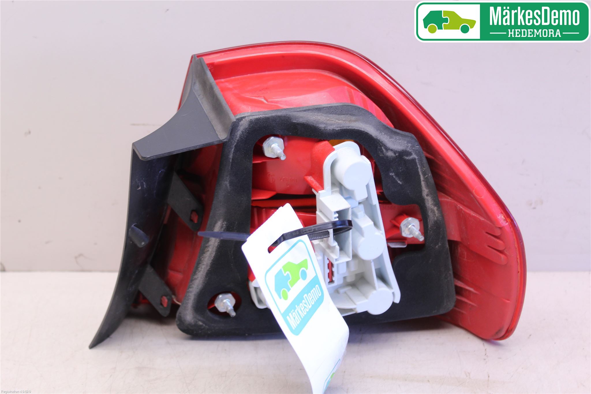BMW 3 E90/91 SED/TOU 05-12 Baklykt Venstre