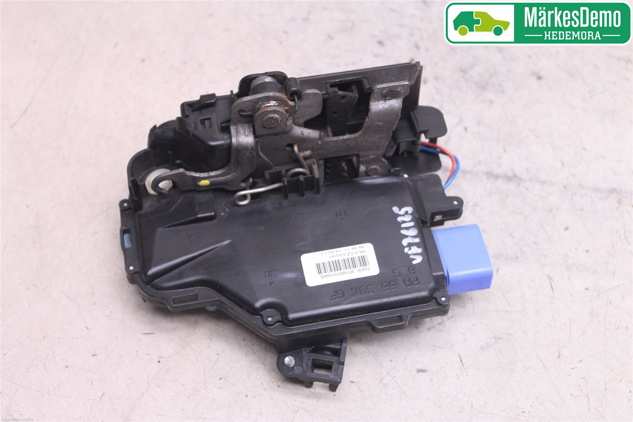 Volkswagen VW CADDY 11-15 Dørlås - Låsekasse