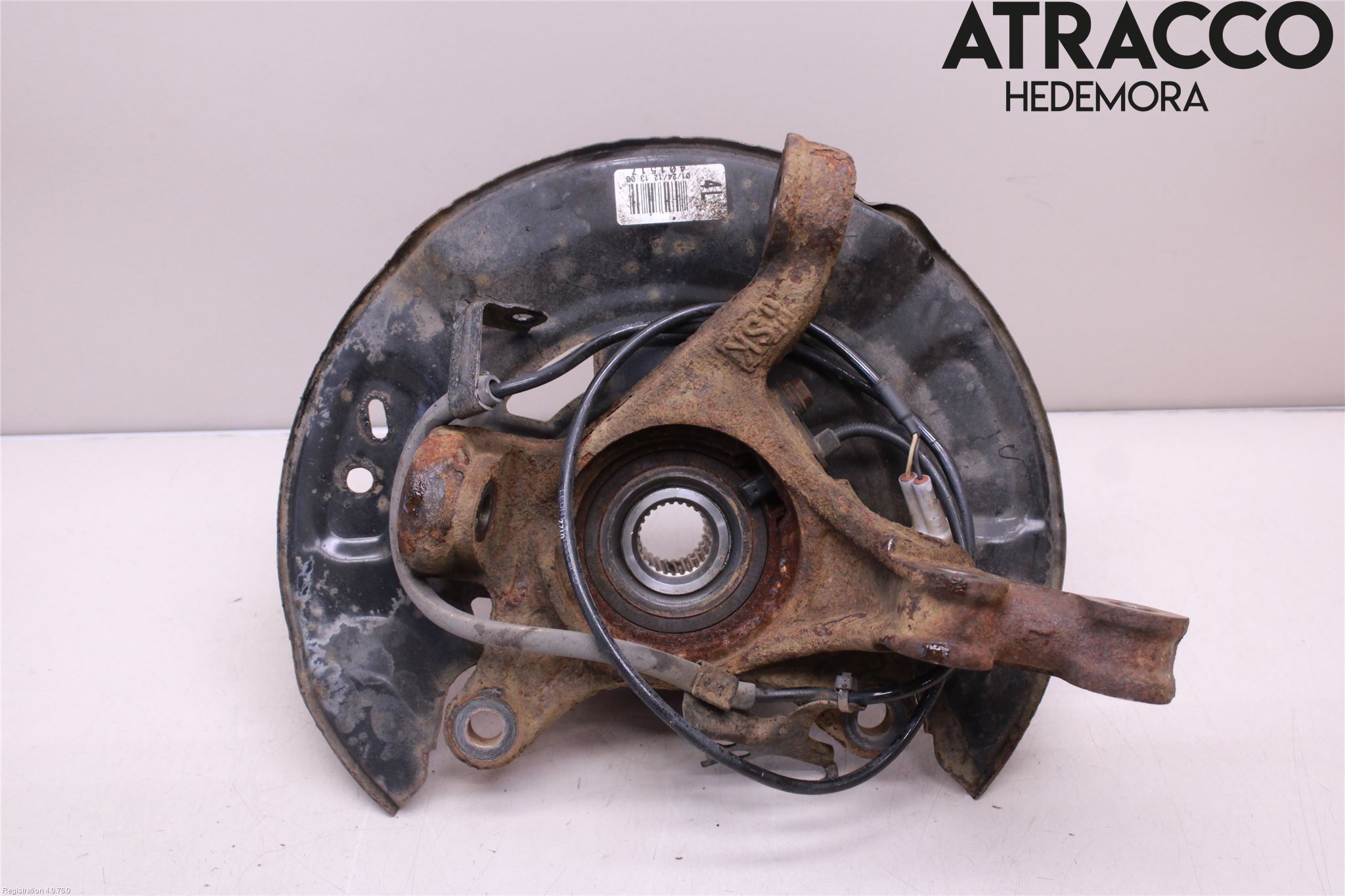 Toyota YARIS XP130 12-14 Spindel Vf