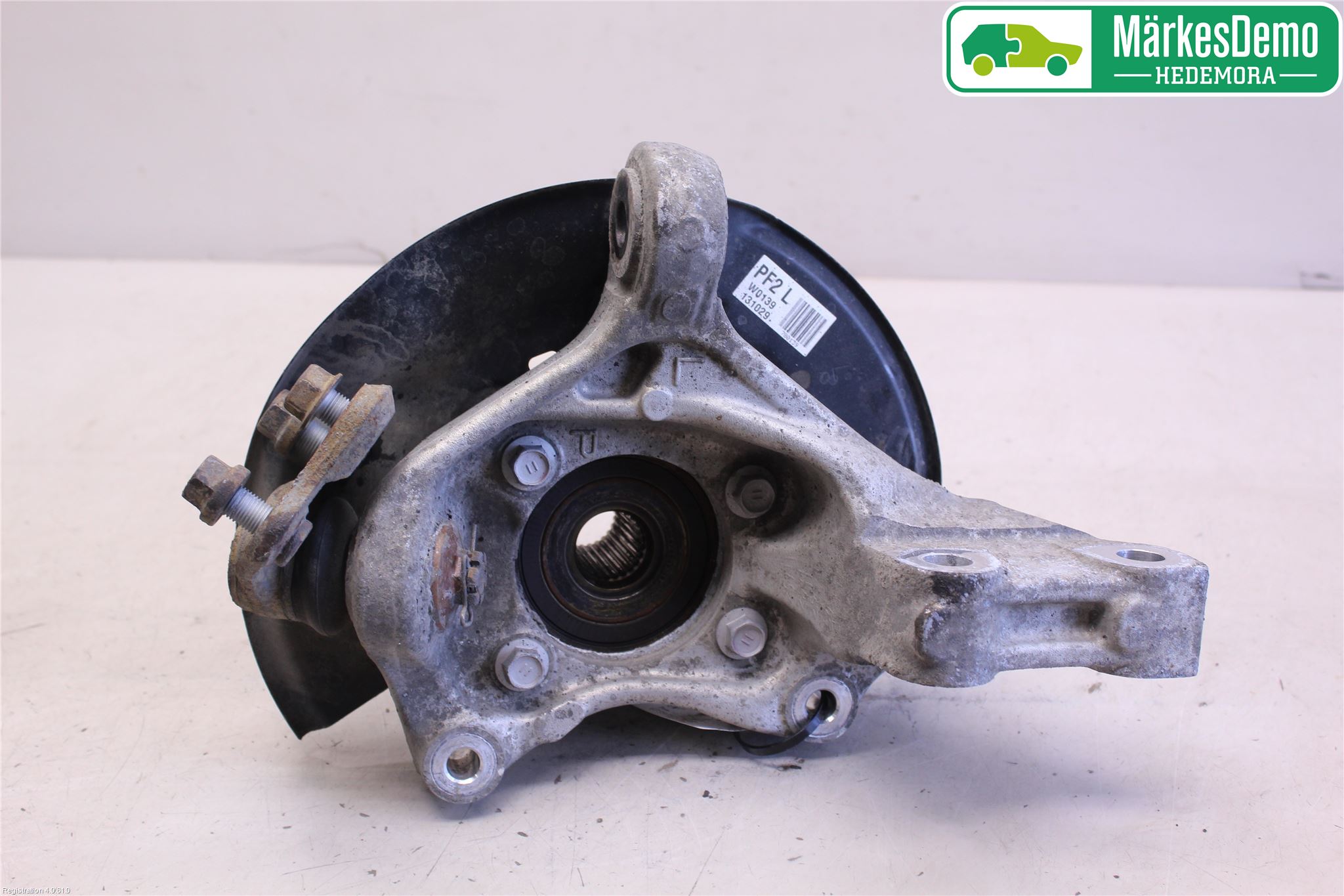 Toyota PRIUS ZVW30 09-20 Spindel Vf