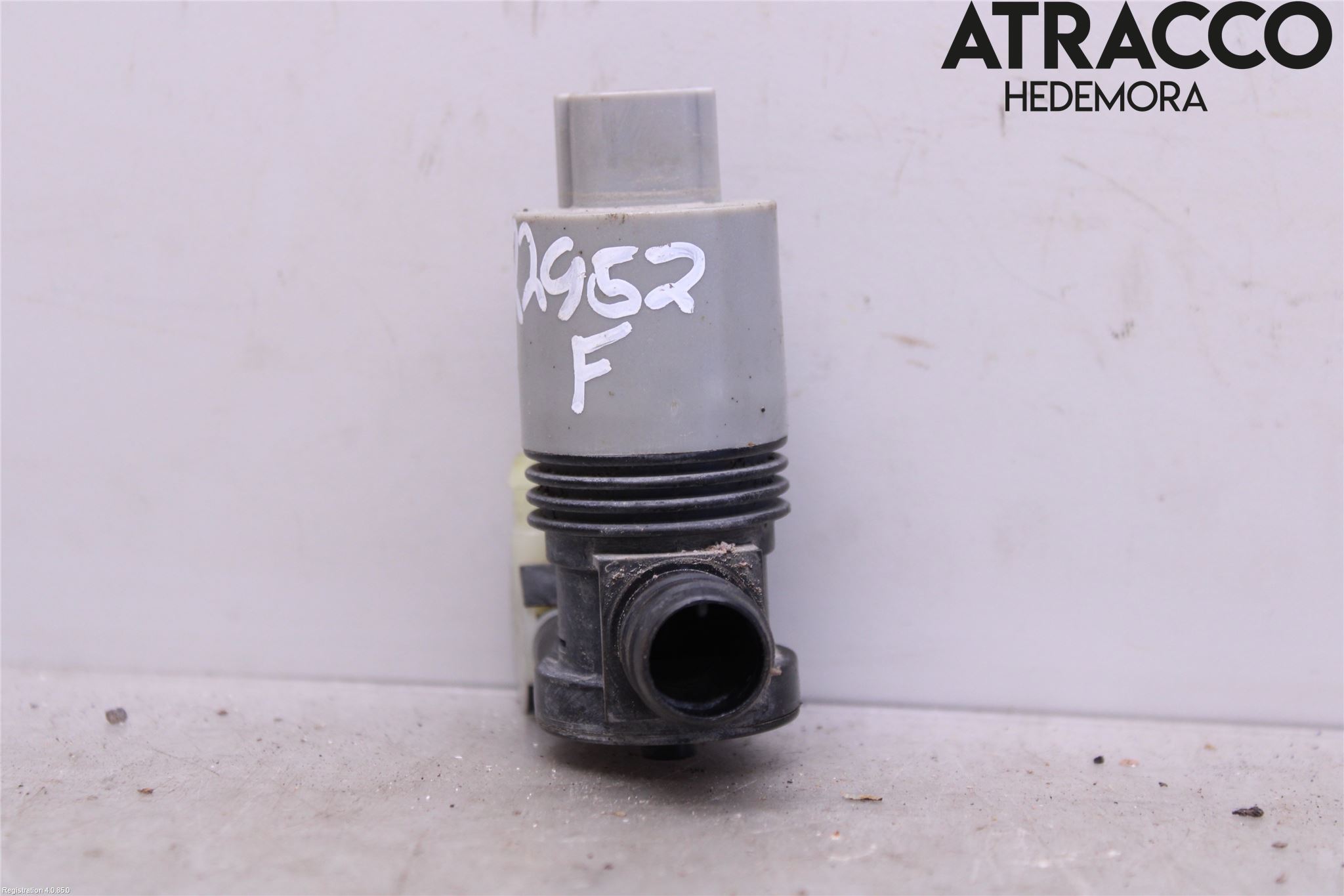 Toyota AURIS 13-19 Spylerpumpe Frontrute