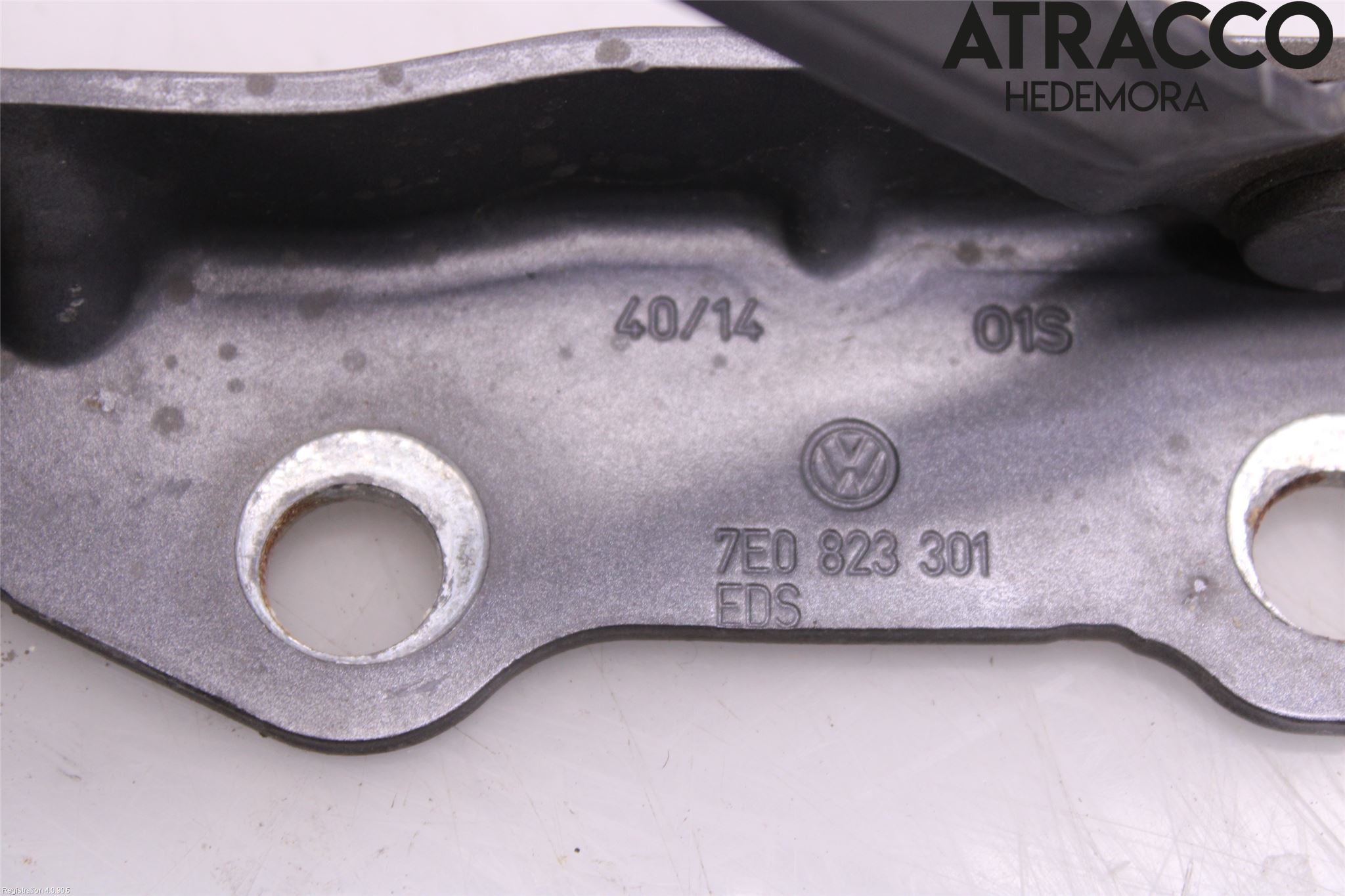 Volkswagen VW TRANSP/CARAVELLE (T5) 04-15 Panser Hengsel - Hengsler