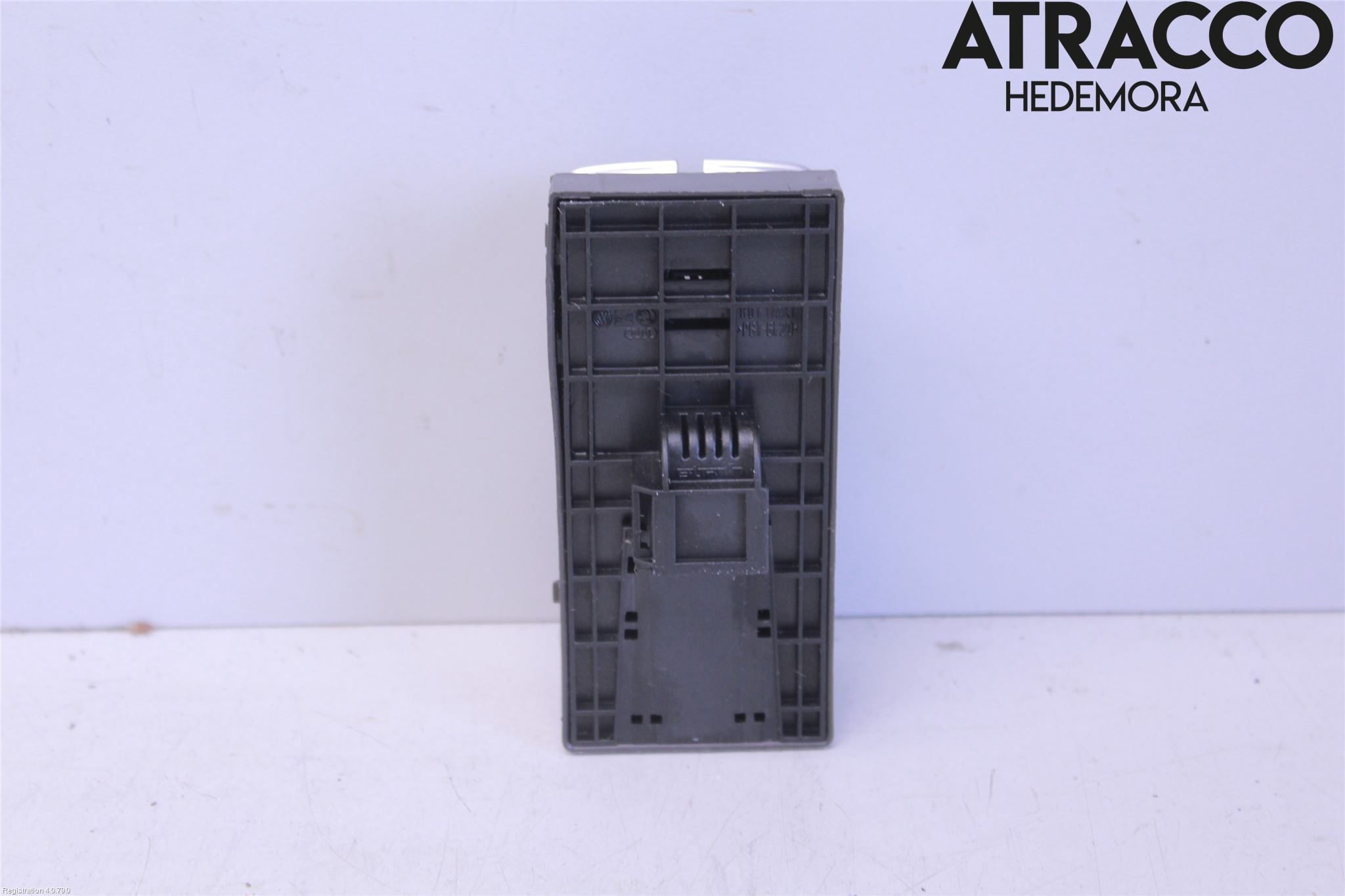 Audi A4 12-15 Bryter Vindusheis