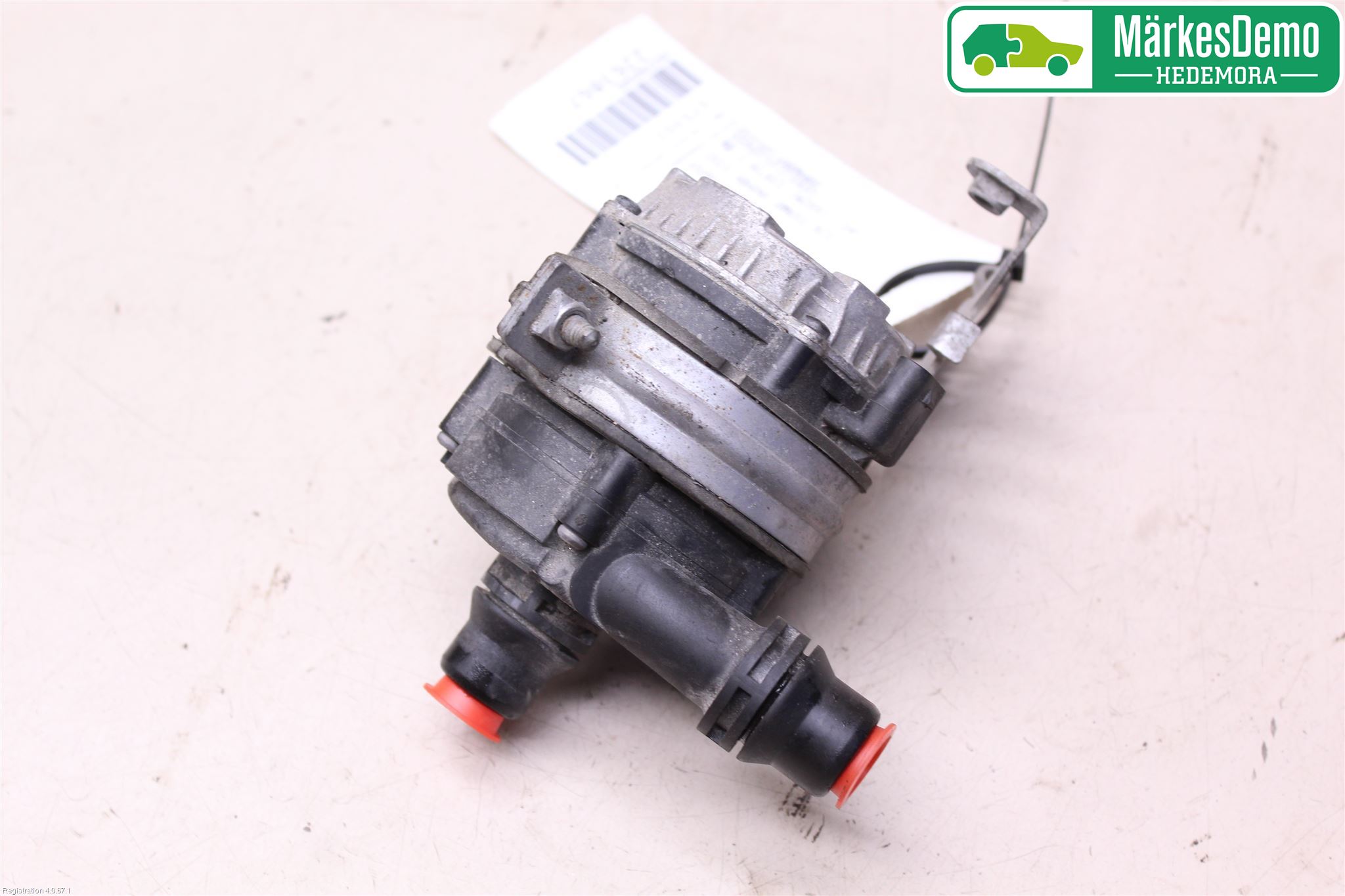 Mercedes-Benz MB C-KLASS (W205) 14-21 Vannpumpe