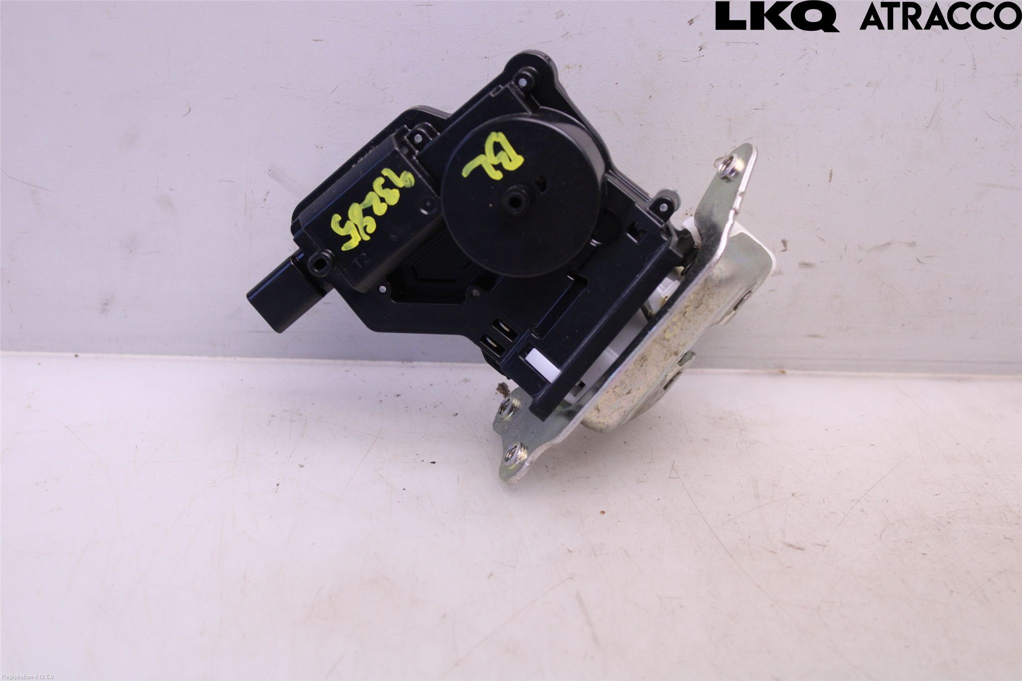 Suzuki SWIFT 17-24 Bakluke-Lokk Låsekasse