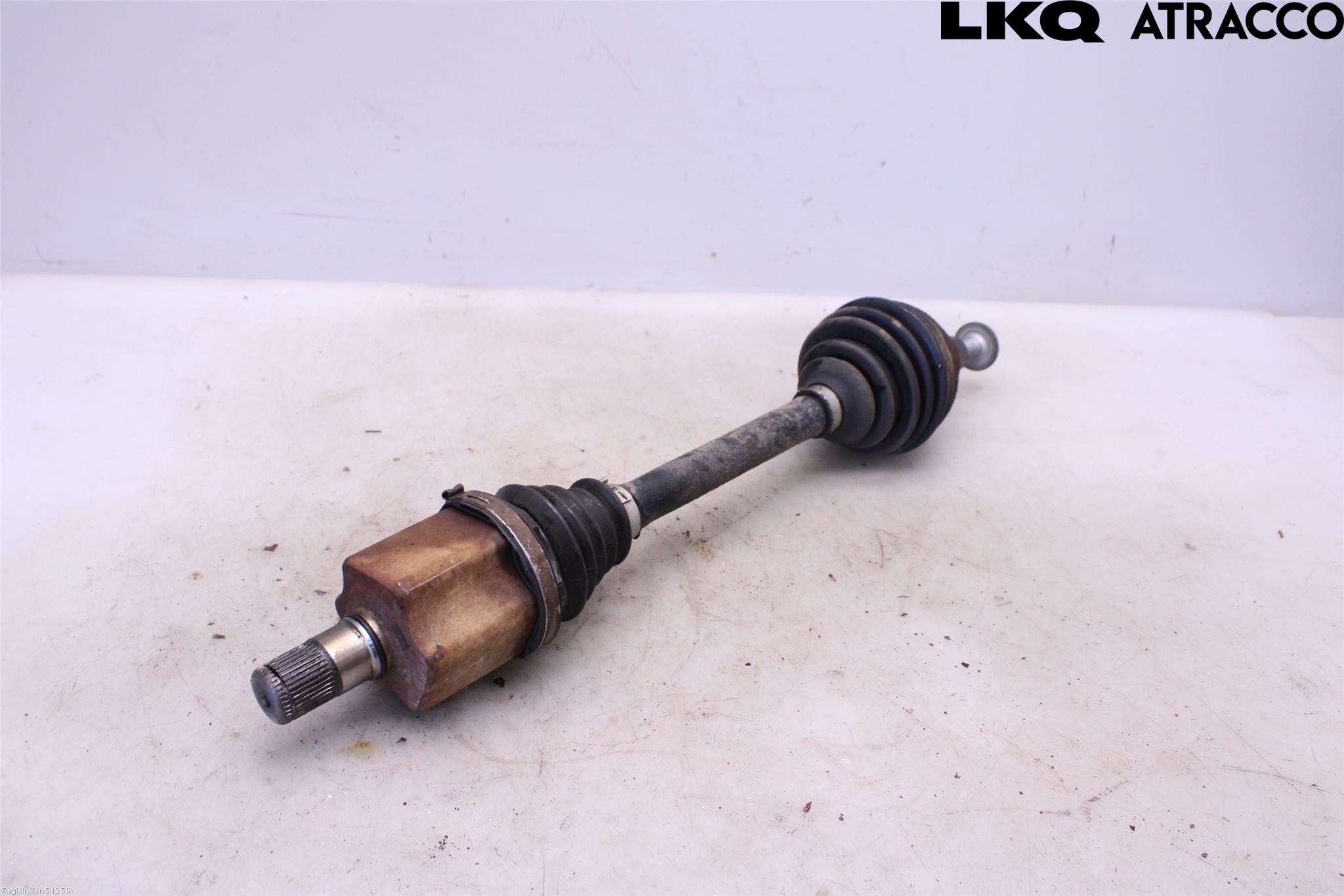 Volkswagen VW TIGUAN 16-24 Drivaksel Foran Kompl Venstre
