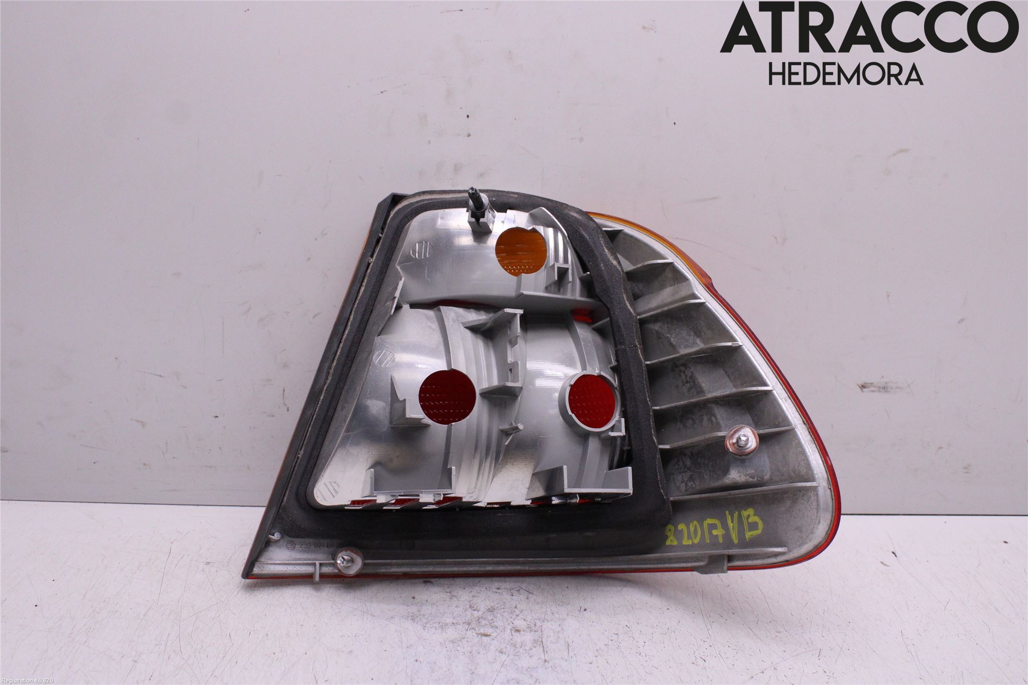 BMW 3 E46      98-05 Baklykt Venstre