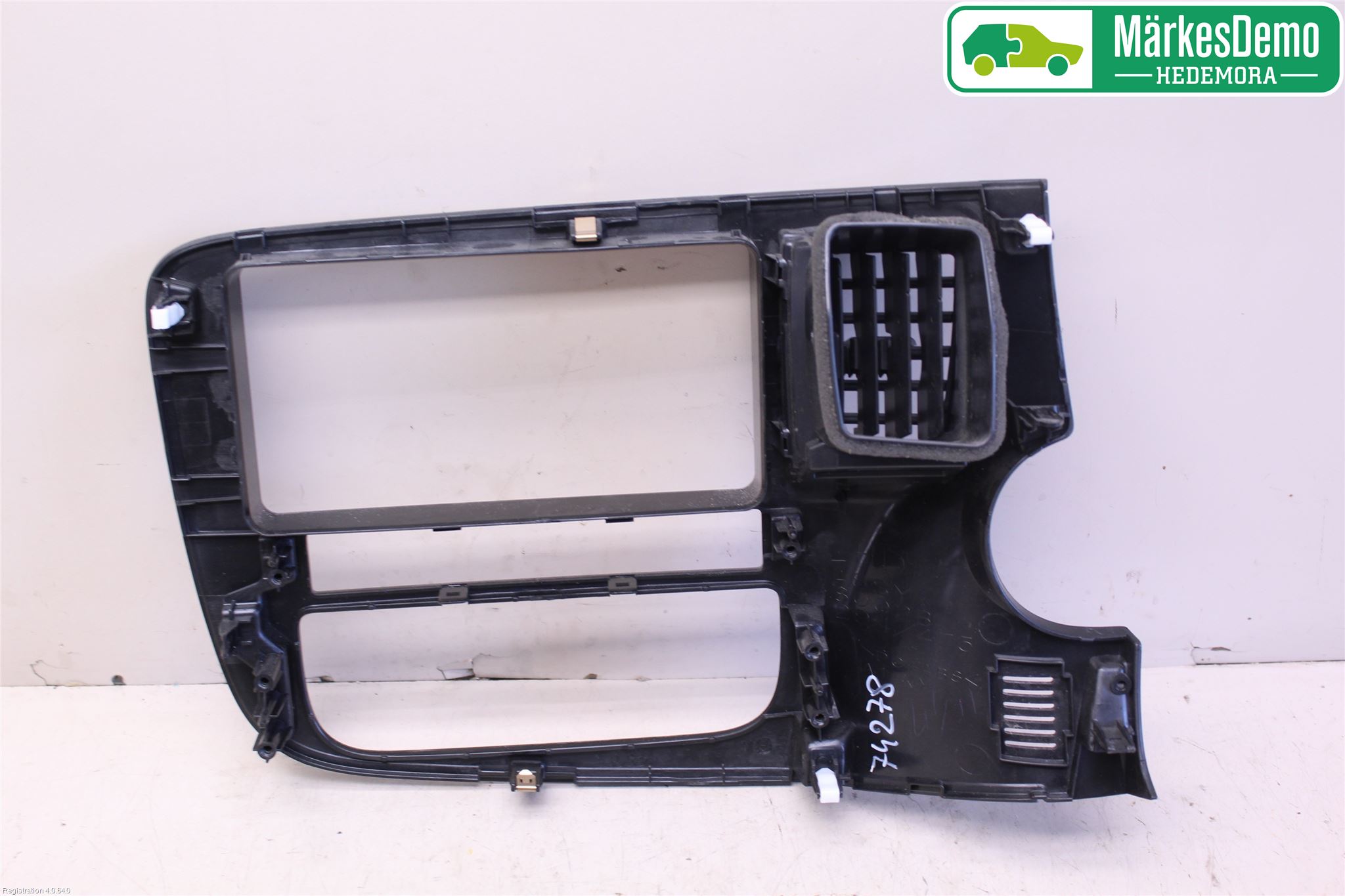 Mitsubishi OUTLANDER 13-21 Innr Radio Ramme