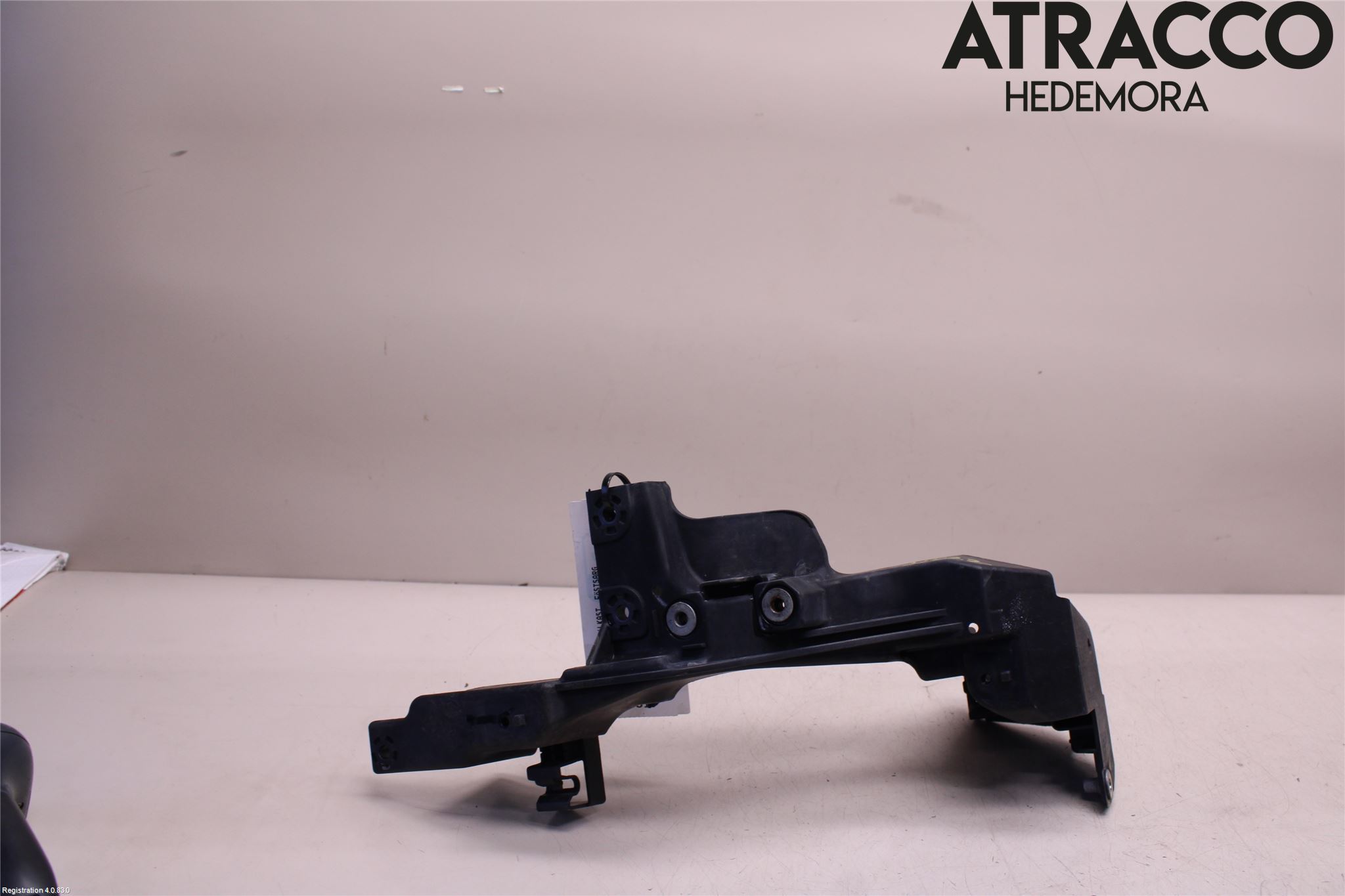 Hyundai i30 GD 13-17 Frontlykt Holder-Feste