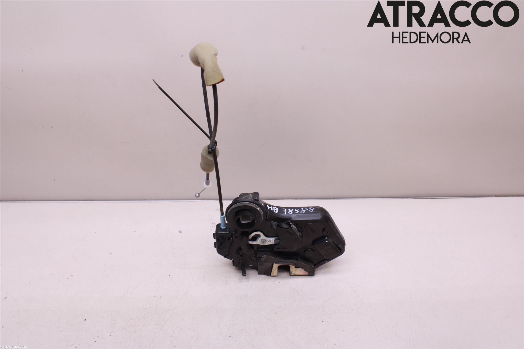Toyota CAMRY    01-06 Dørlås - Låsekasse
