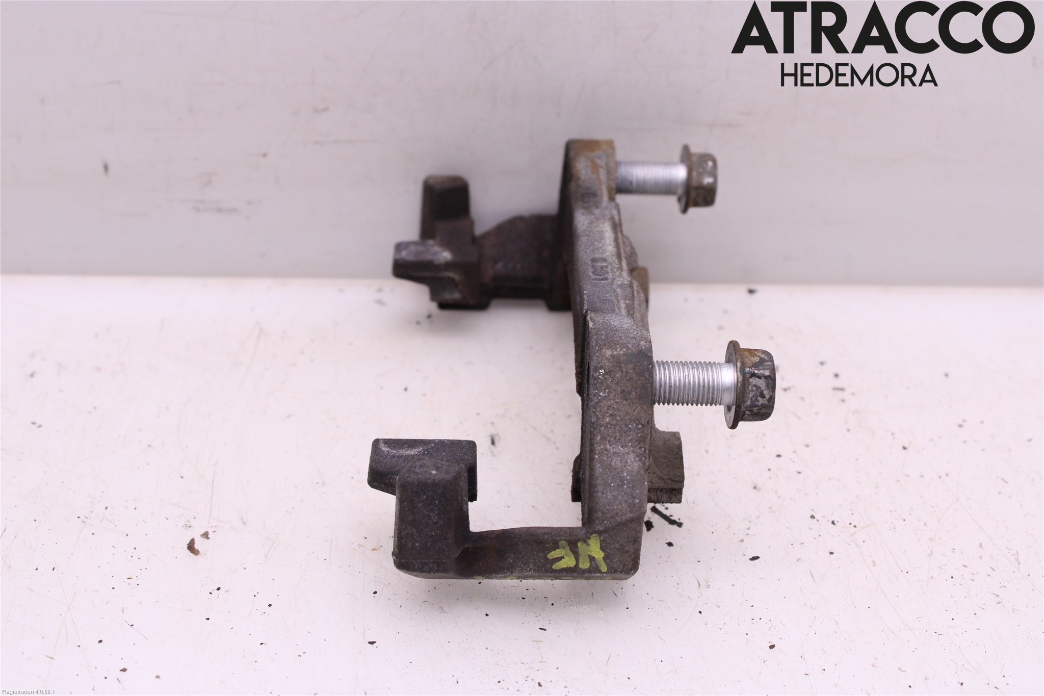 Toyota YARIS XP21 20- Bremsecaliper Feste Holder