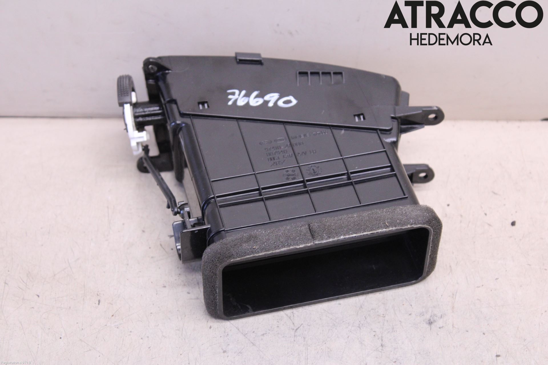 Hyundai i30 FD 07-12 Dashbord Kanal - Dyse