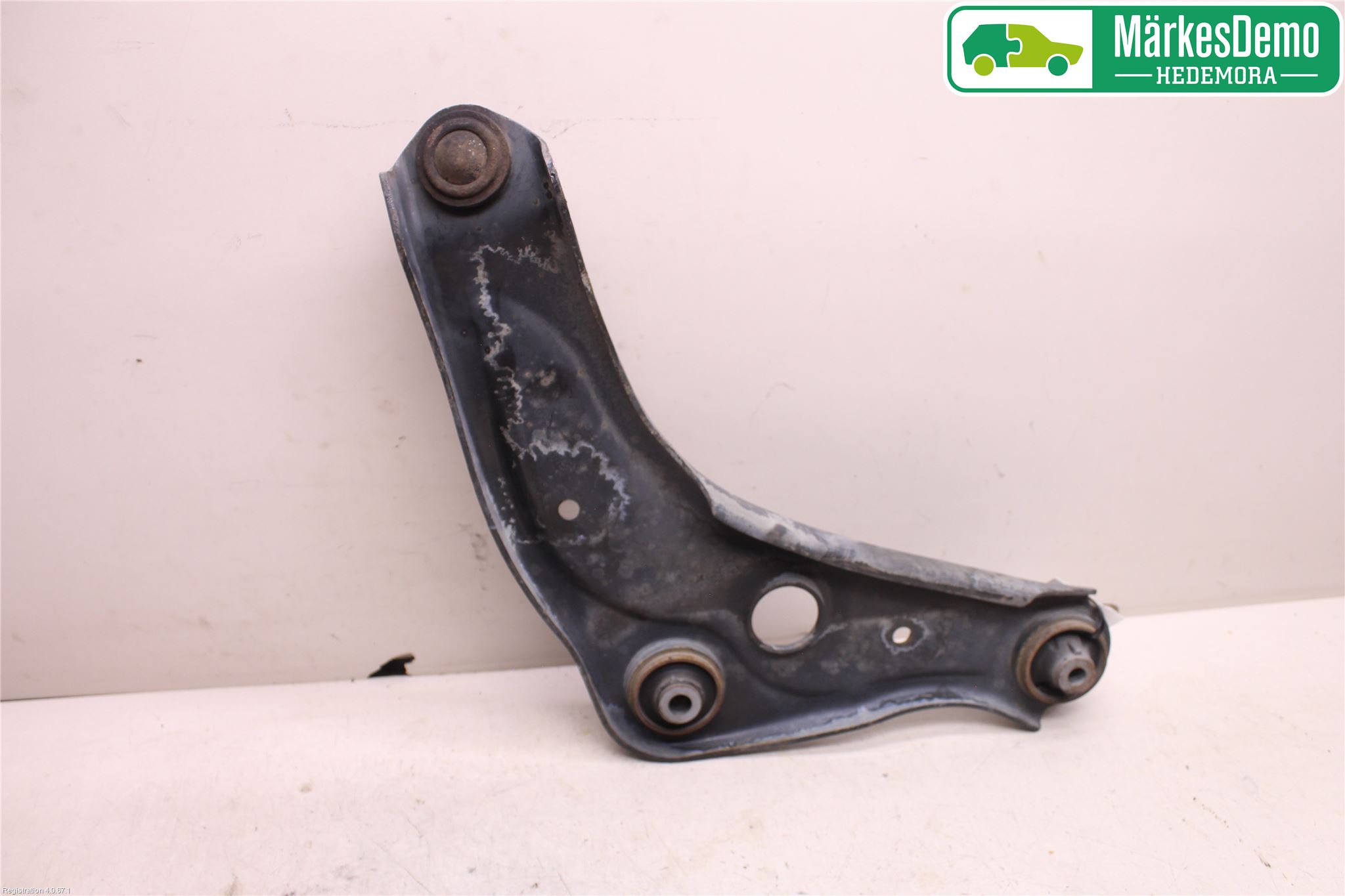 Nissan QASHQAI 14-17 Bærearm Foran Venstre Nedre