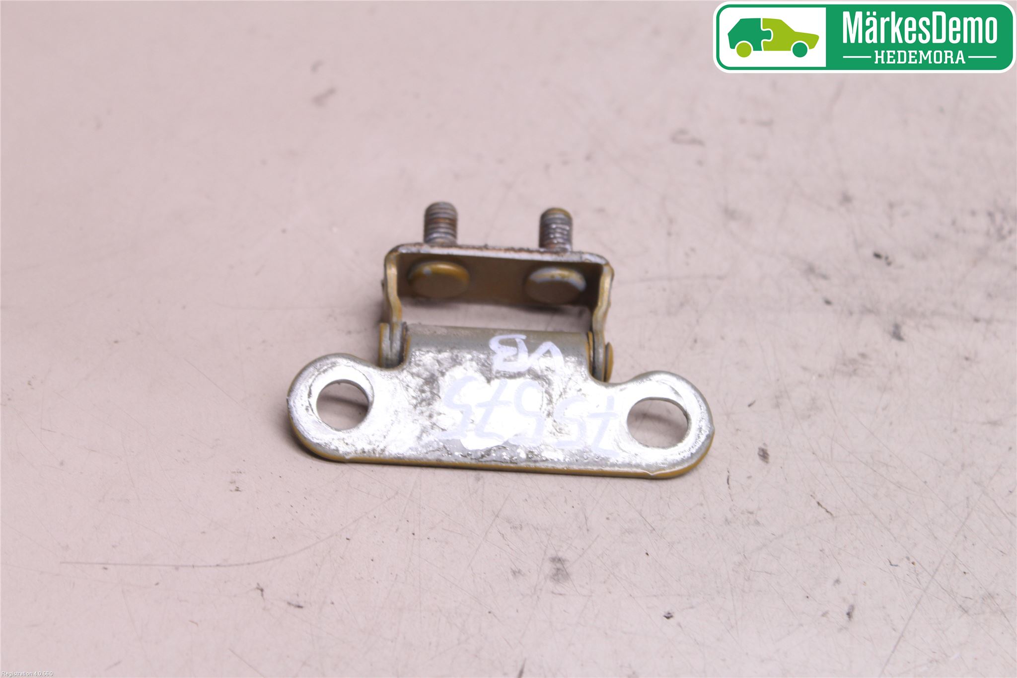Toyota COROLLA 98-01 Bakluke Hengsel Venstre