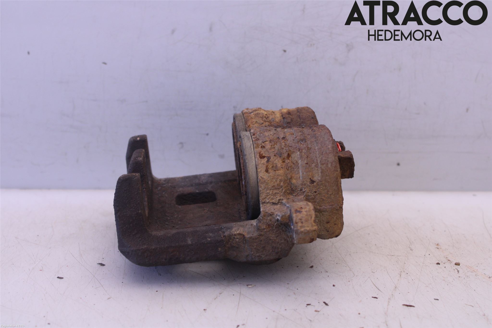 Subaru LEGACY    04-06 Bremsecaliper Foran Høyre