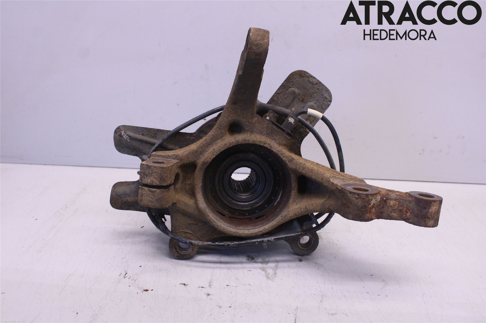 Kia CARENS III 13-19 Spindel Vf