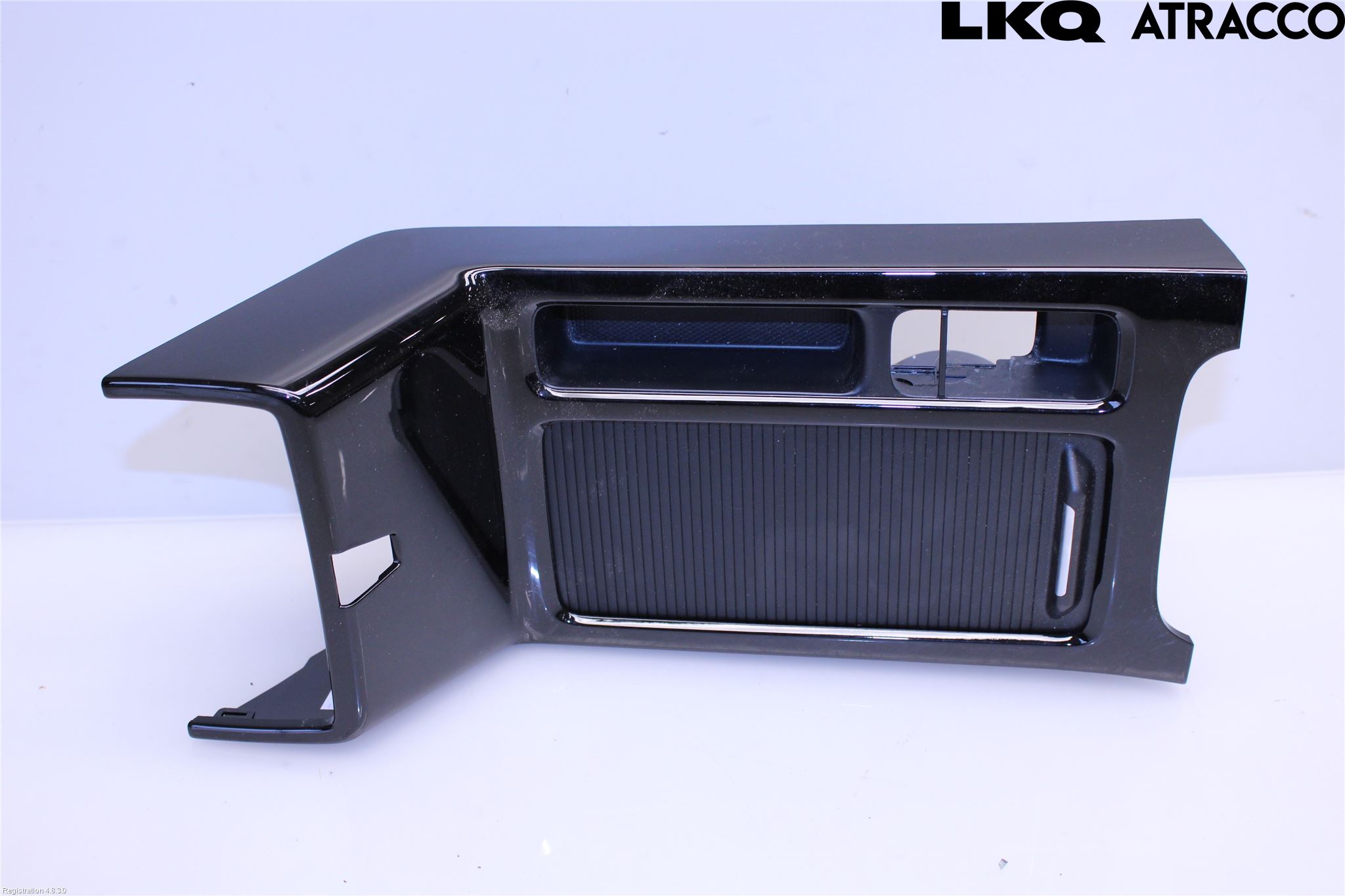Kia XCEED 19- Innr Koppholder