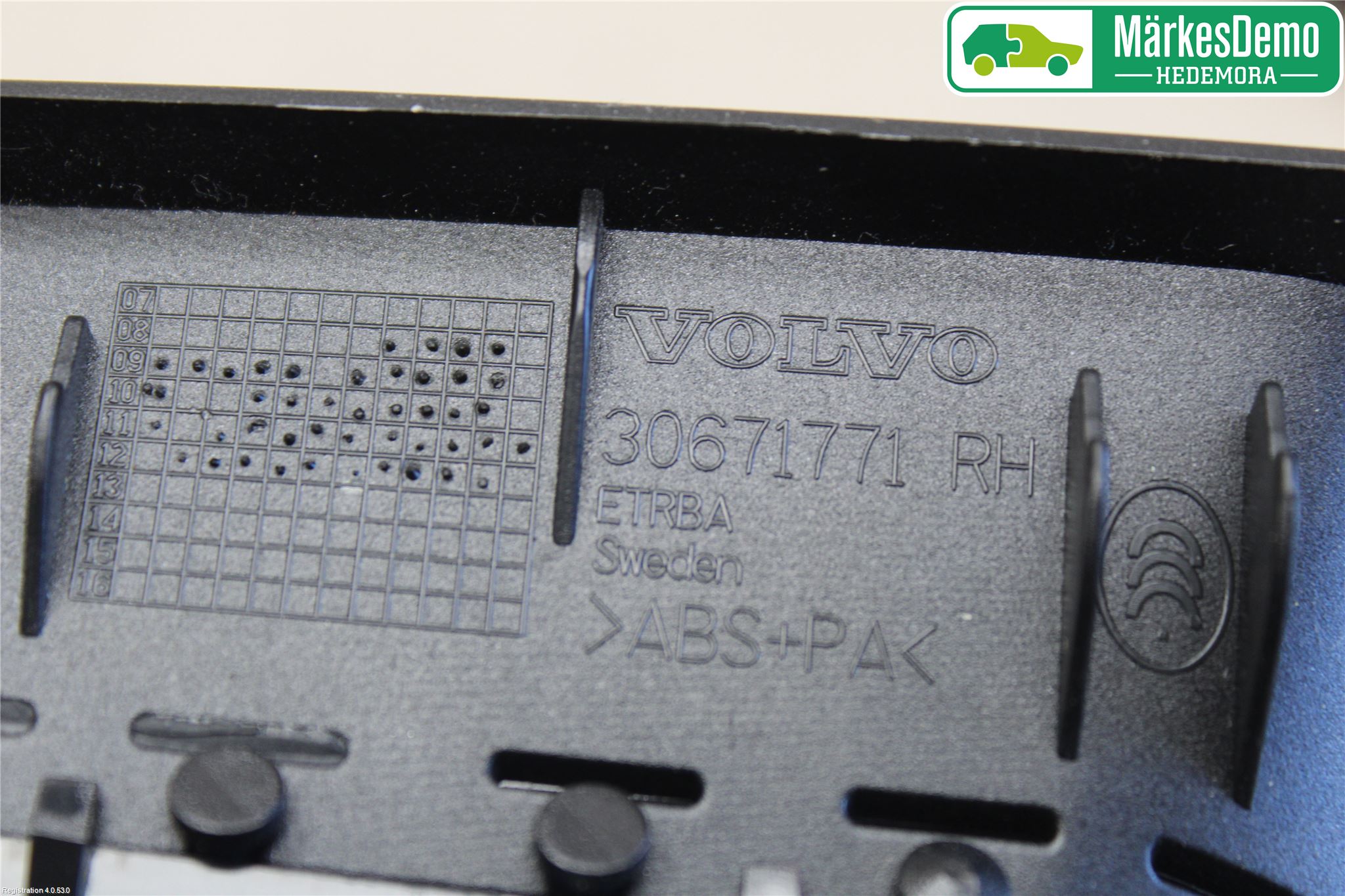 Volvo XC60 09-13 Dashbord Kanal - Dyse