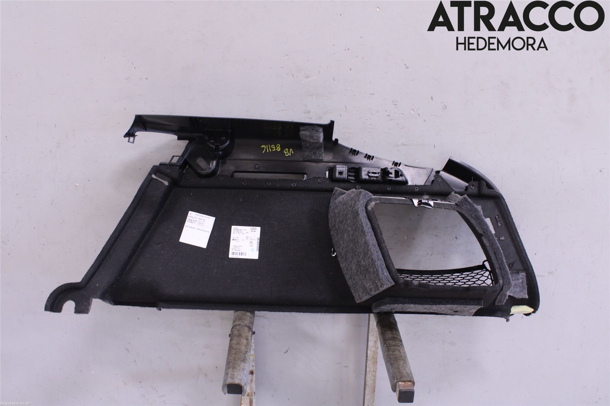 Audi A6 F2/C8 19- Innr Bakluketrekk