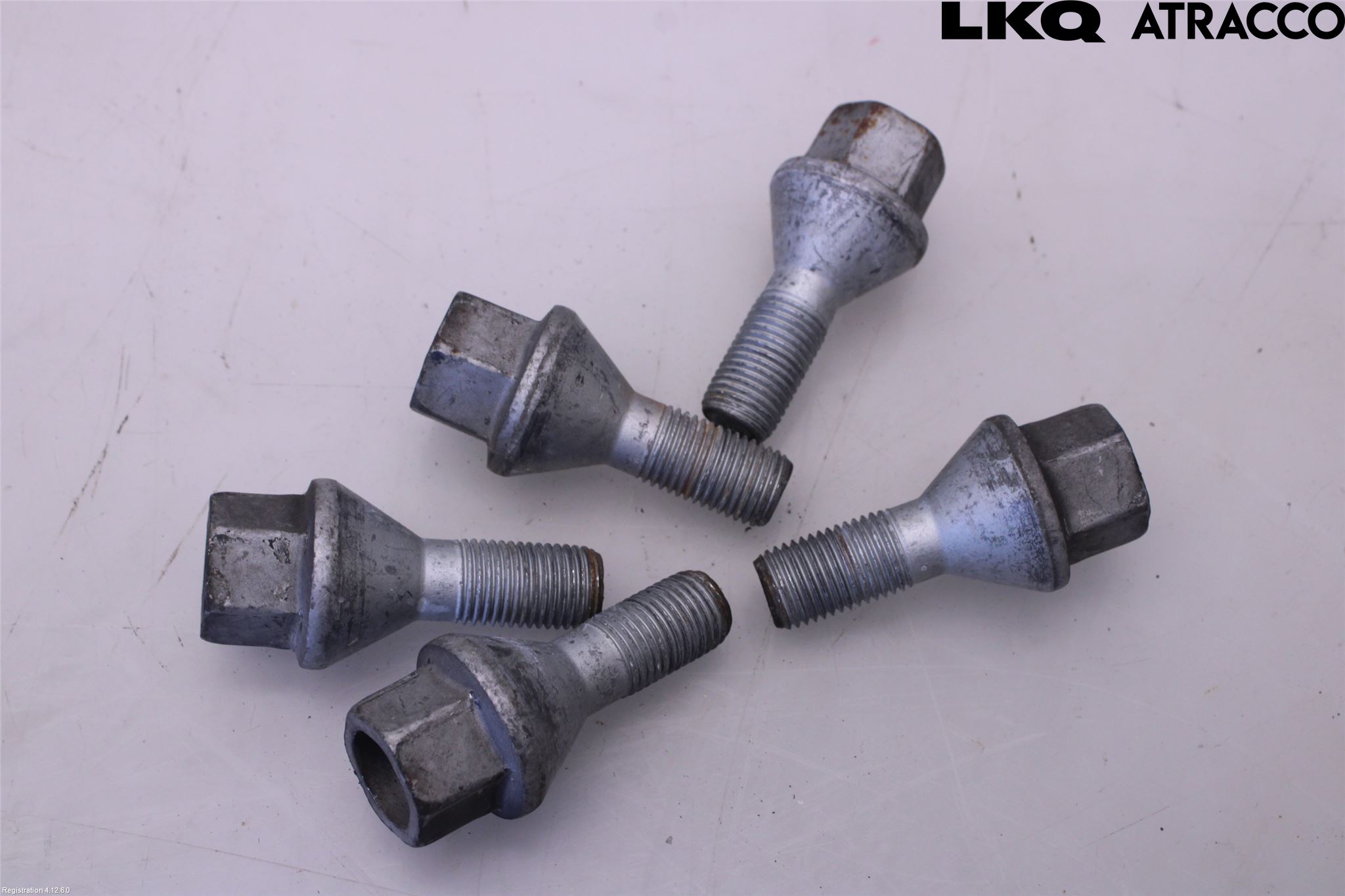 Husbil, husvagn HUSBIL CHAUSSON Hjulmutter - Bolt - Sett