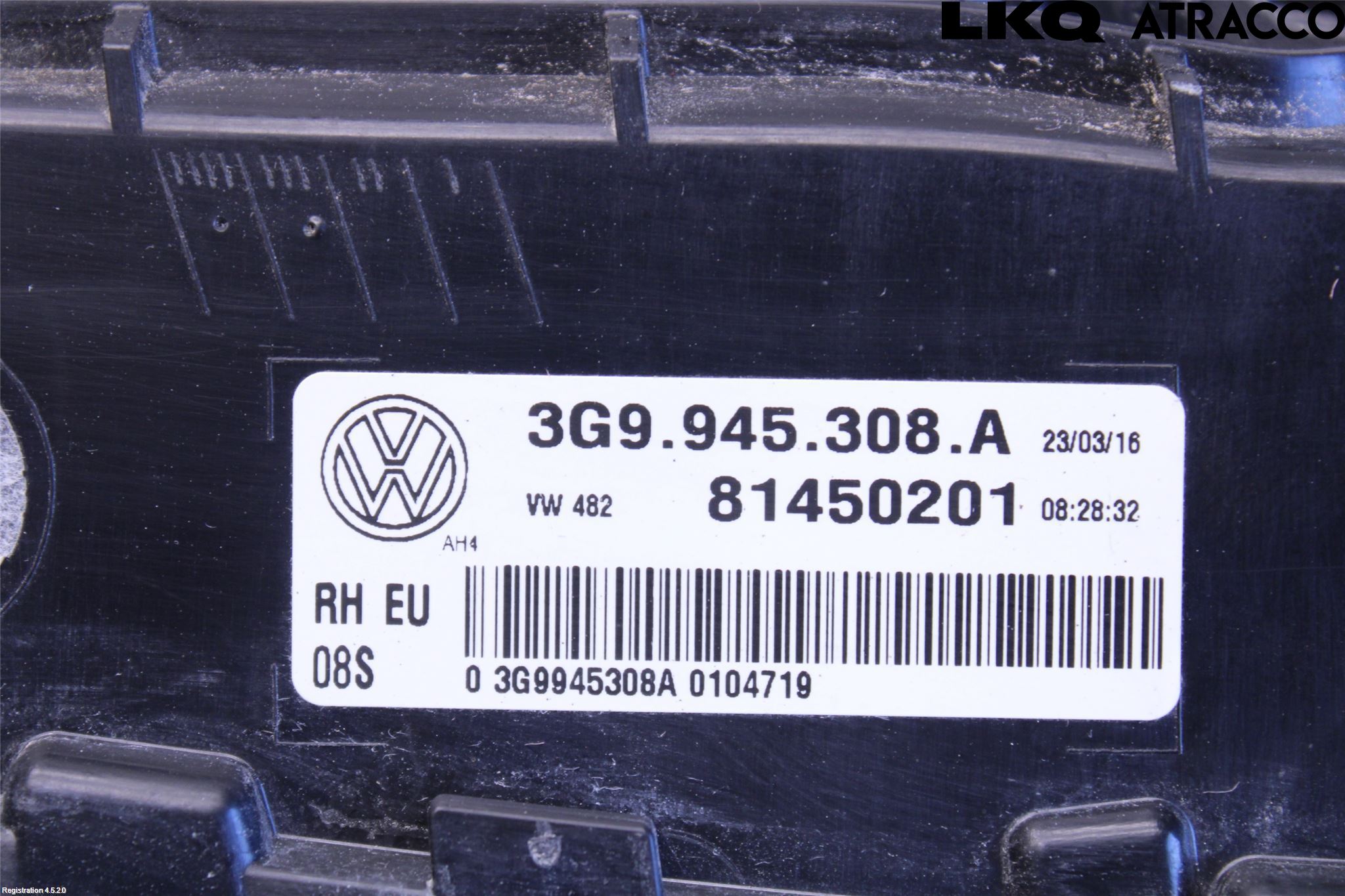 Volkswagen VW PASSAT 15-19 Baklykt Høyre  På Luke(Indre)