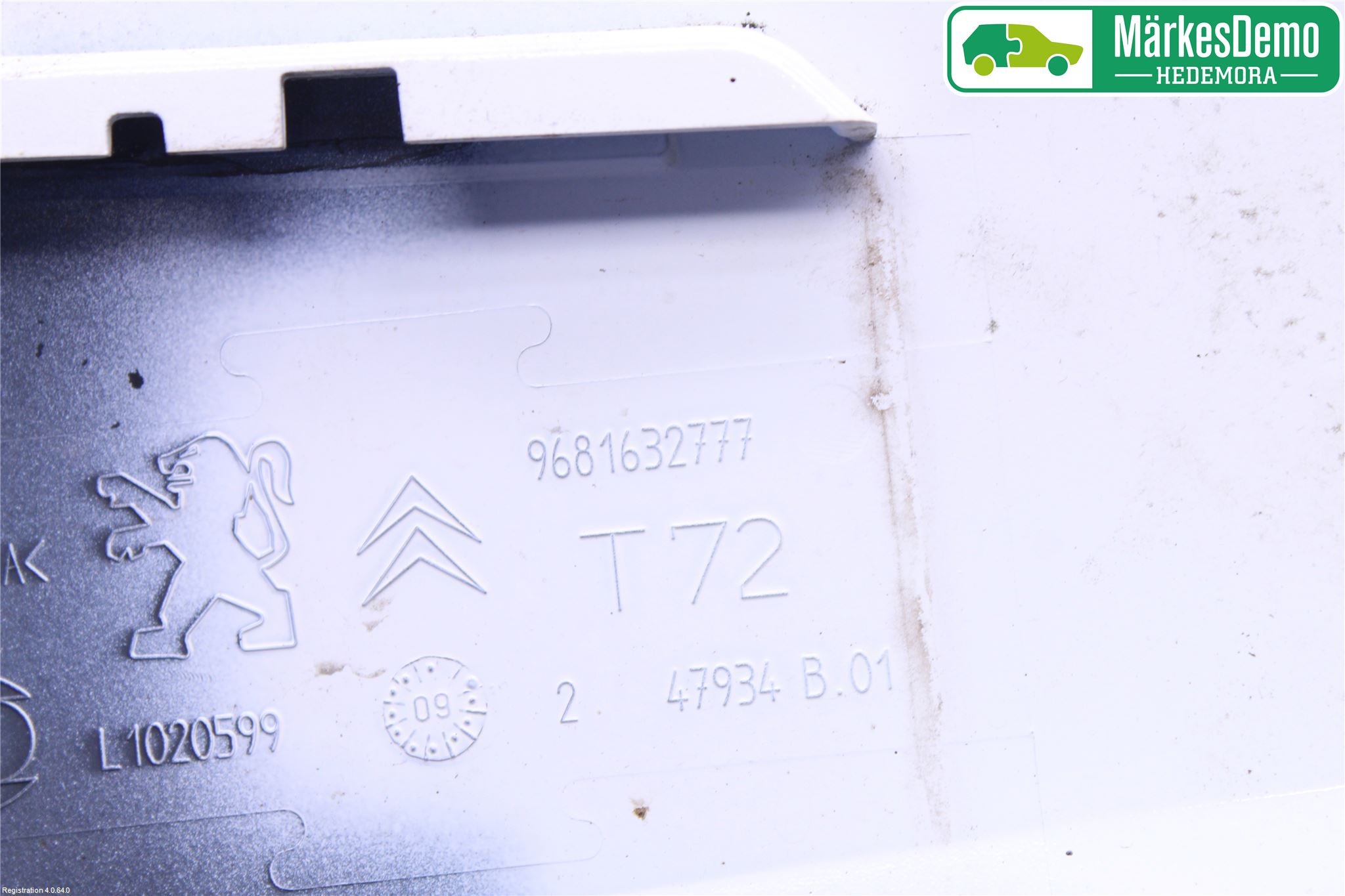 Peugeot 308 08-13 Drivstoff Tankluke