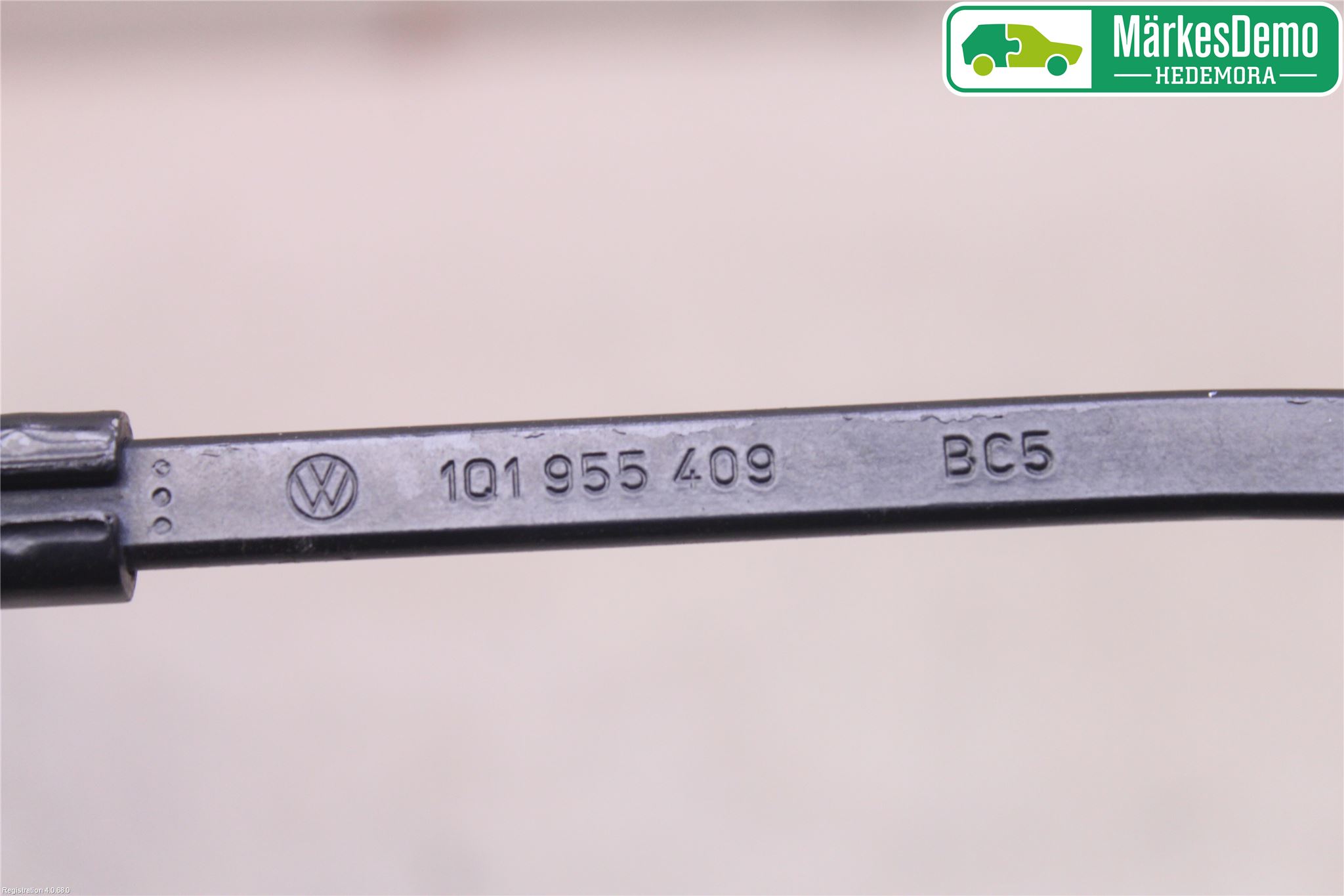 Volkswagen VW GOLF V 04-09 Viskerarm-Armer Frontrute
