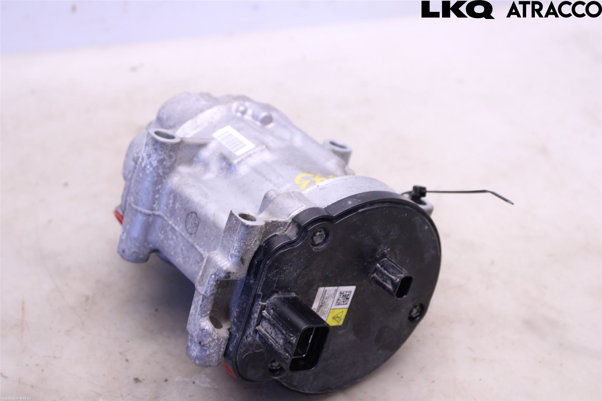 Toyota COROLLA CROSS XG10 22- Varme Ac Kompressor