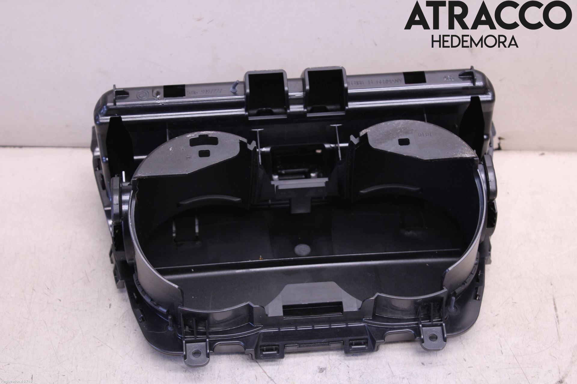 BMW 6 F12/F13 10-18 Innr Koppholder