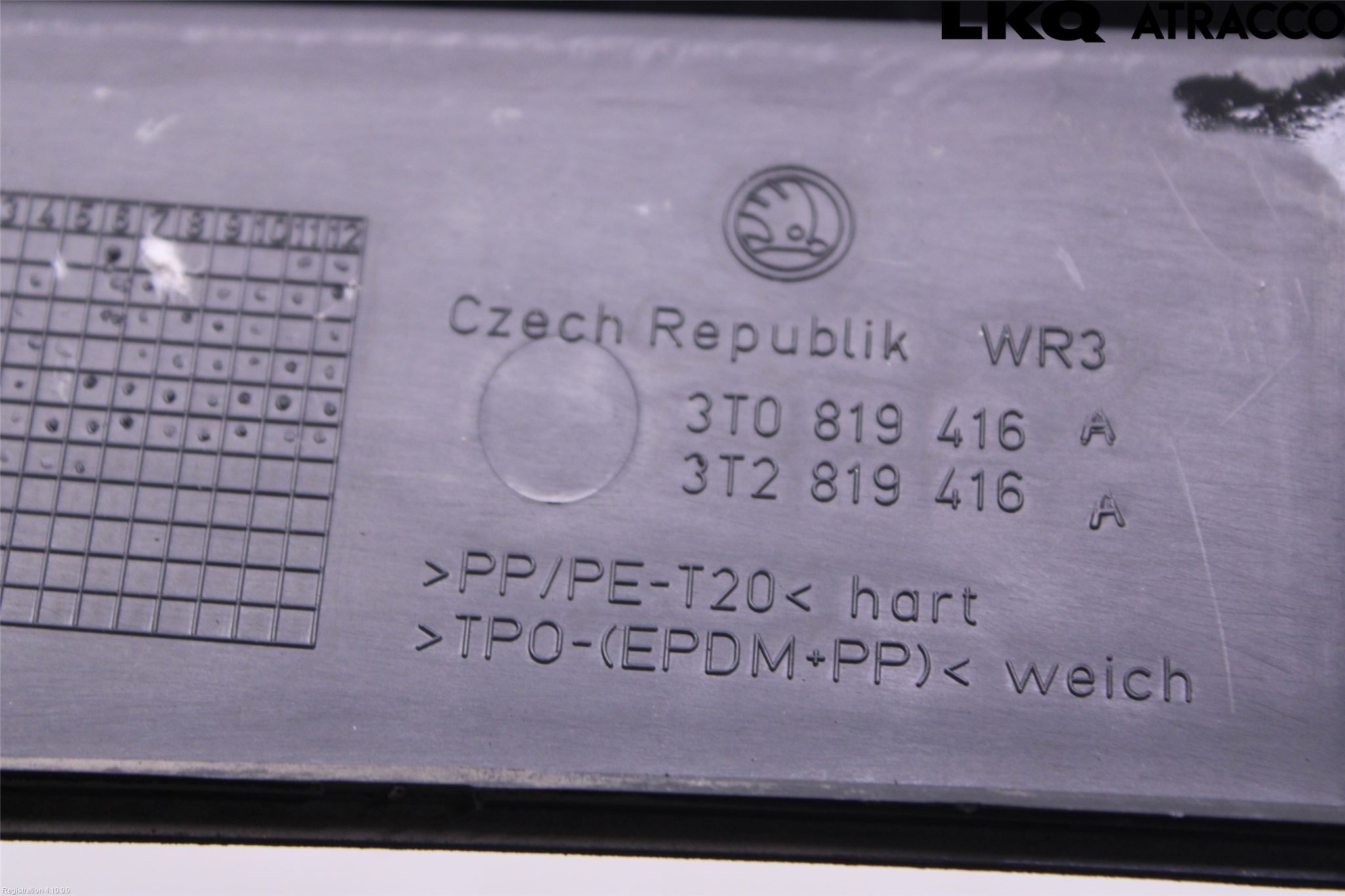 Skoda SUPERB 09-15 Visker Deksel-Grill-Under Frr
