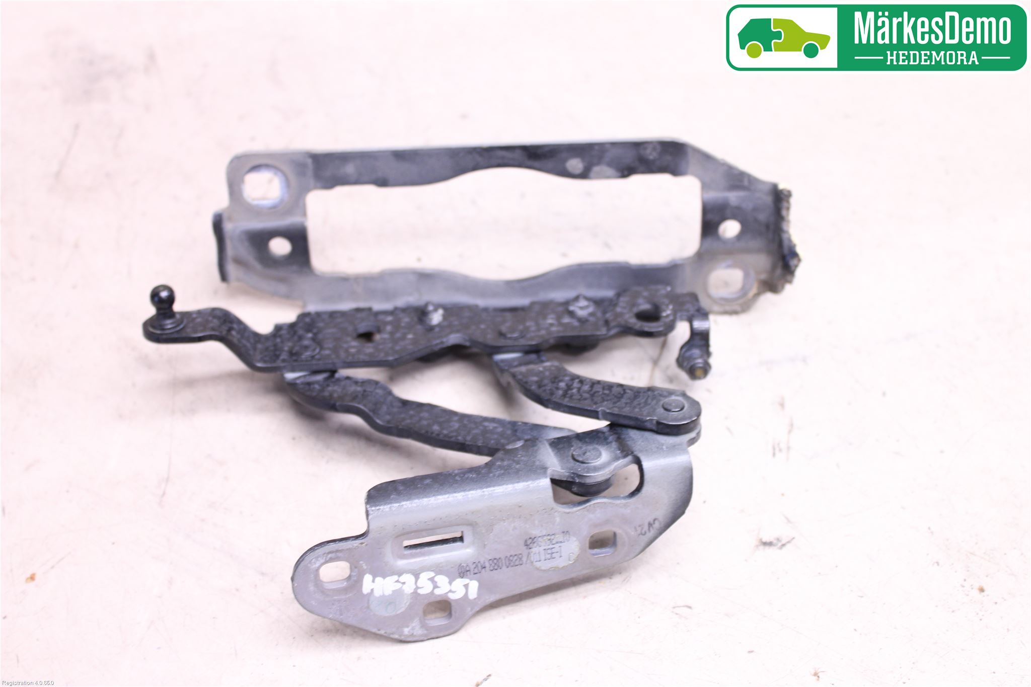 Mercedes-Benz MB C-KLASS (W204) 07-15 Panser Hengsel - Hengsler