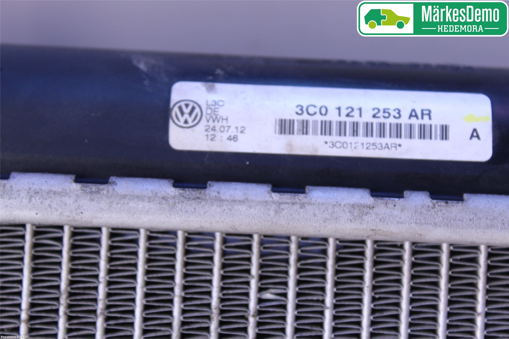 Volkswagen VW PASSAT 11-14 Radiator Automat
