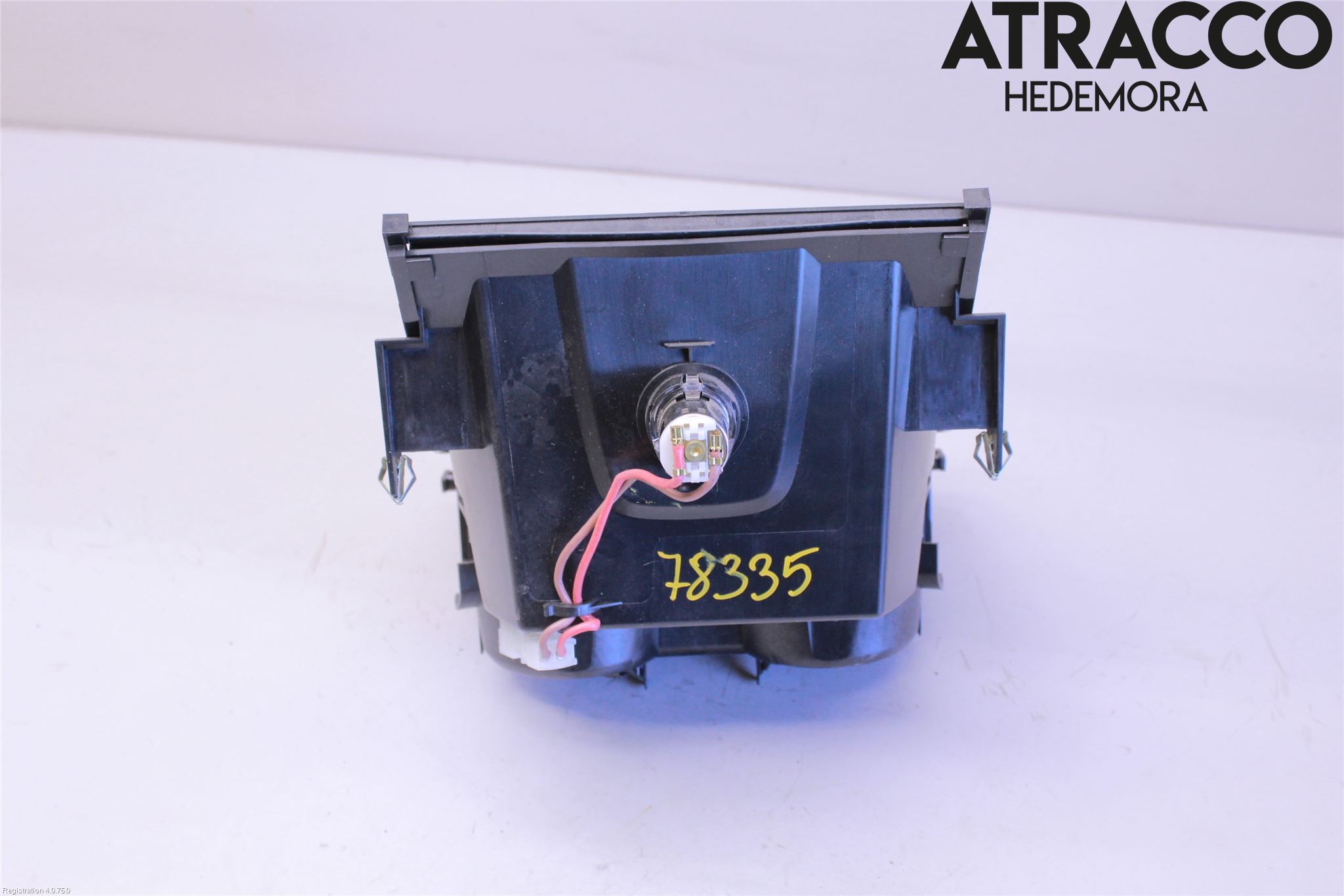 BMW X1 F48 15-22 Innr Koppholder