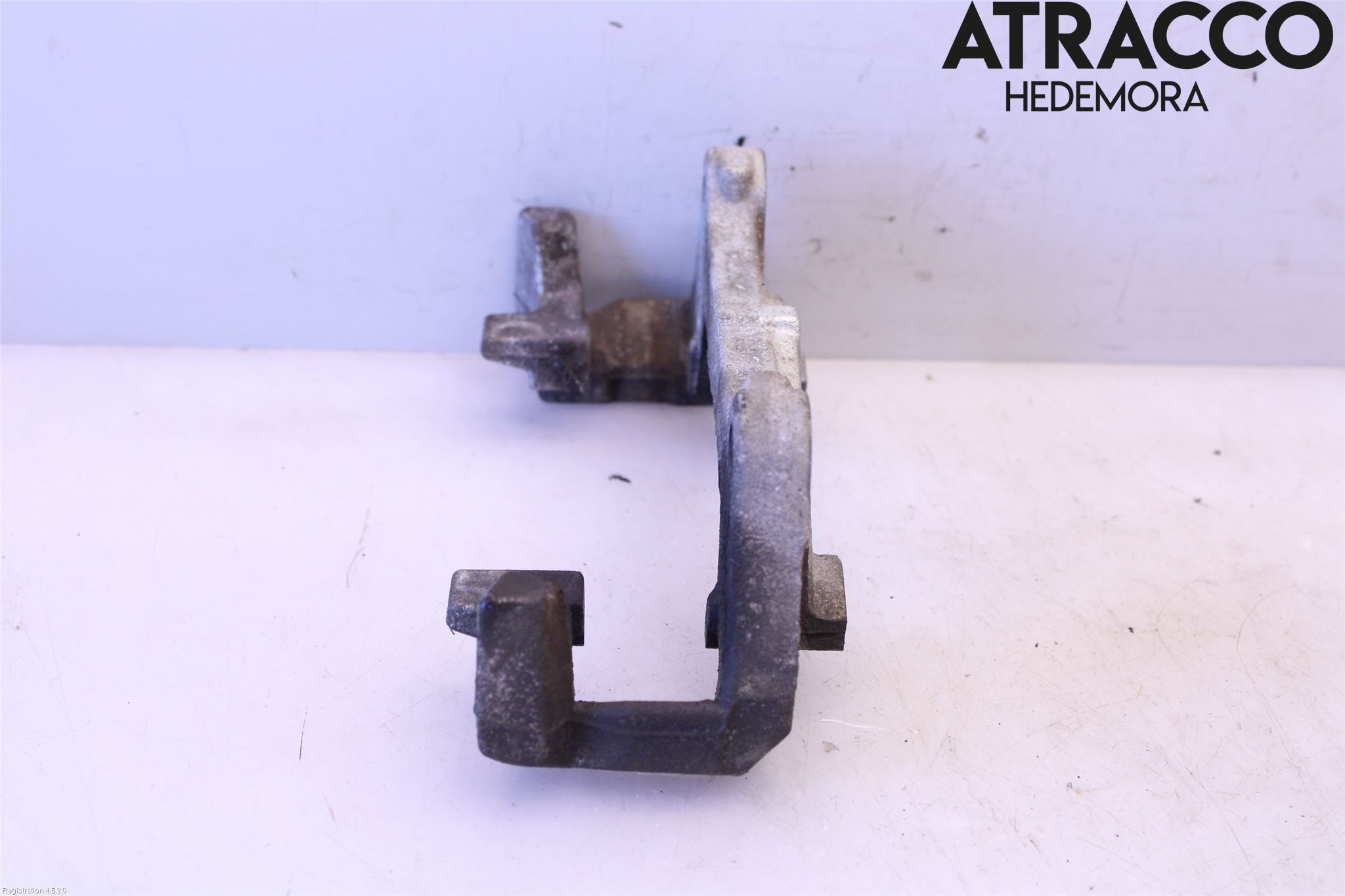 Toyota YARIS XP21 20- Bremsecaliper Feste Holder