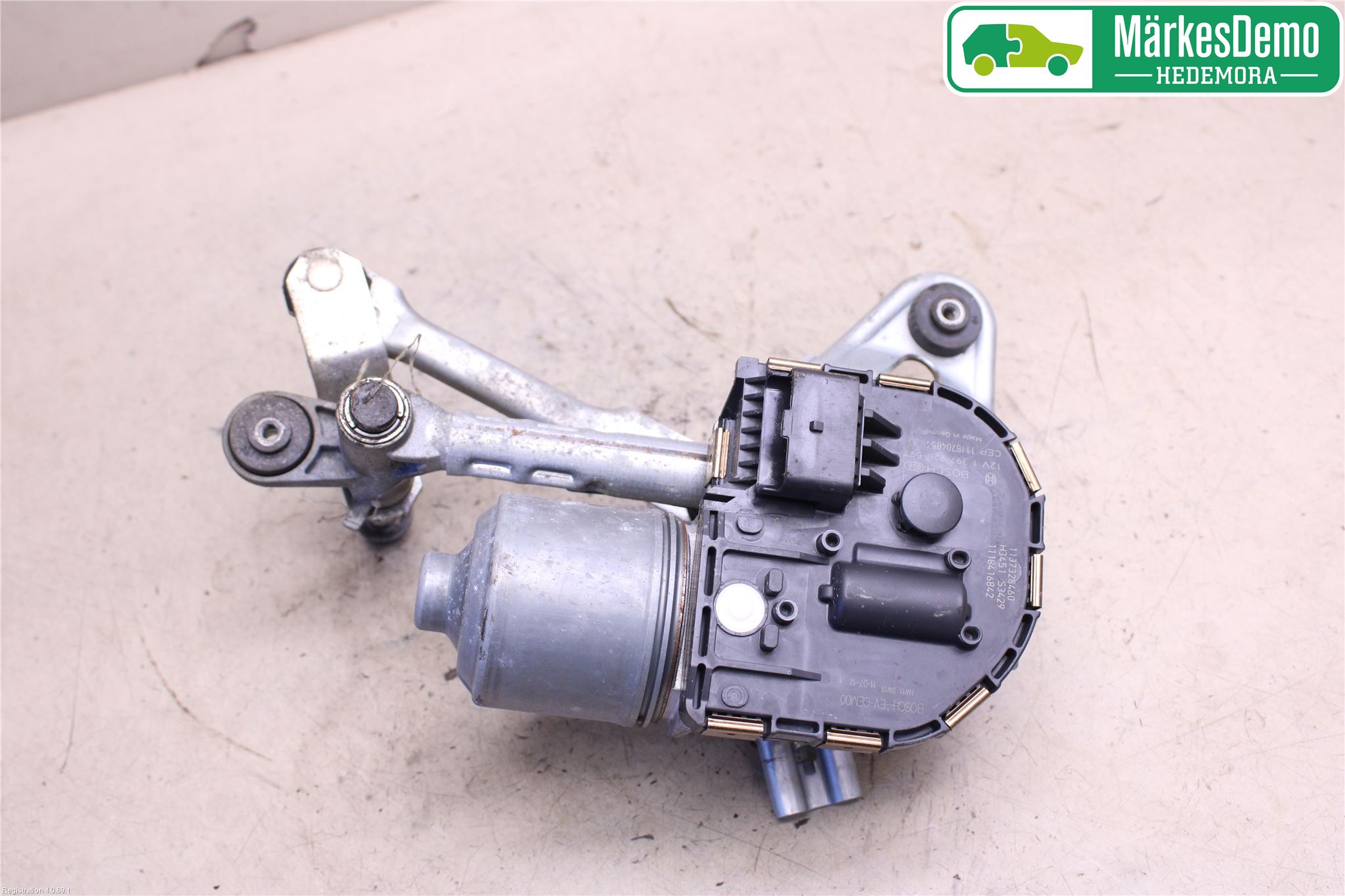 Peugeot 3008 09-16 Viskermotor Frontrute