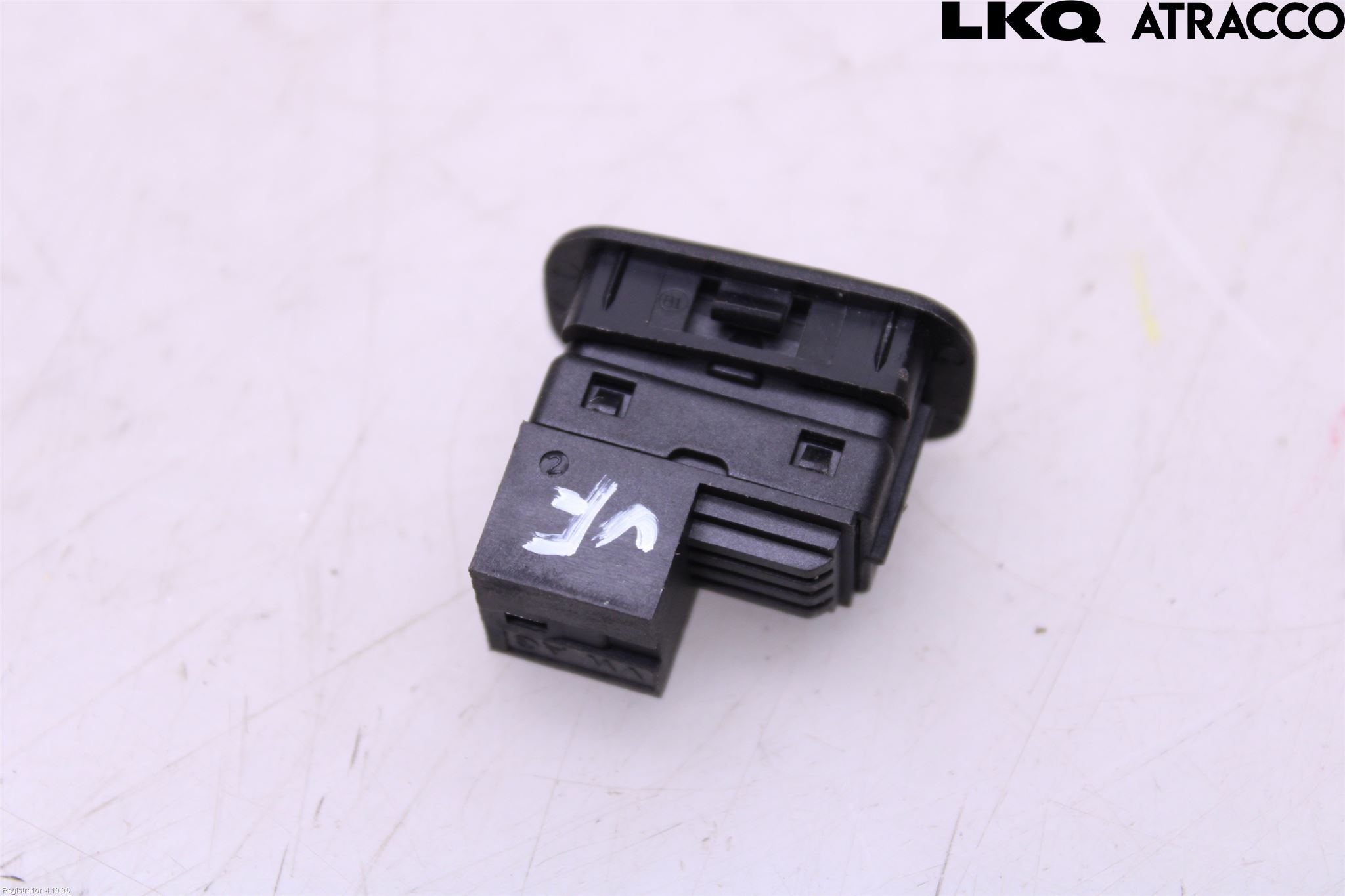 Volkswagen VW GOLF / E-GOLF VII 13-20 Bryter Drivstoff Tankluke