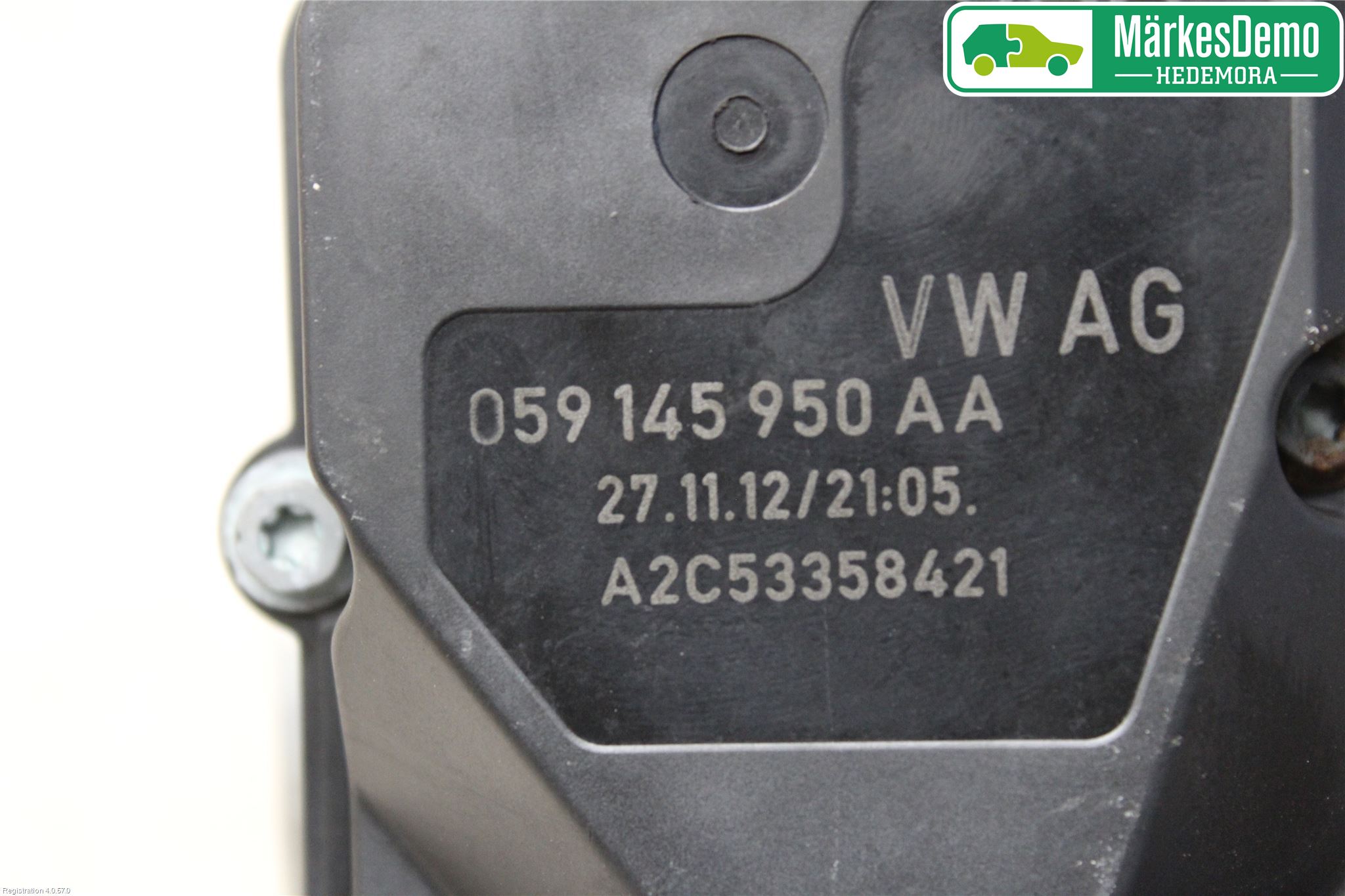 Volkswagen VW TOUAREG 7P 11-18 Inns Spjeldhus