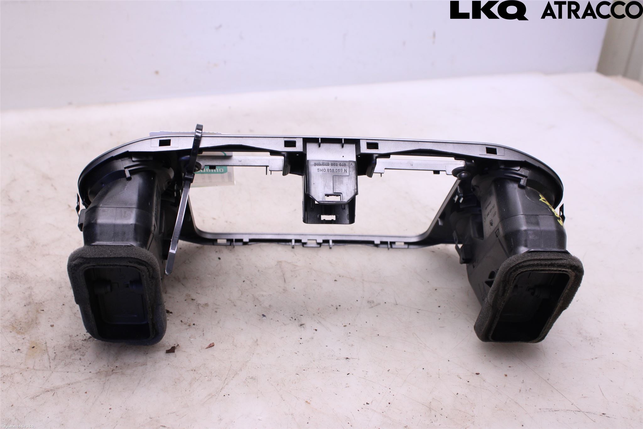Volkswagen VW TIGUAN 07-16 Innr Radio Ramme