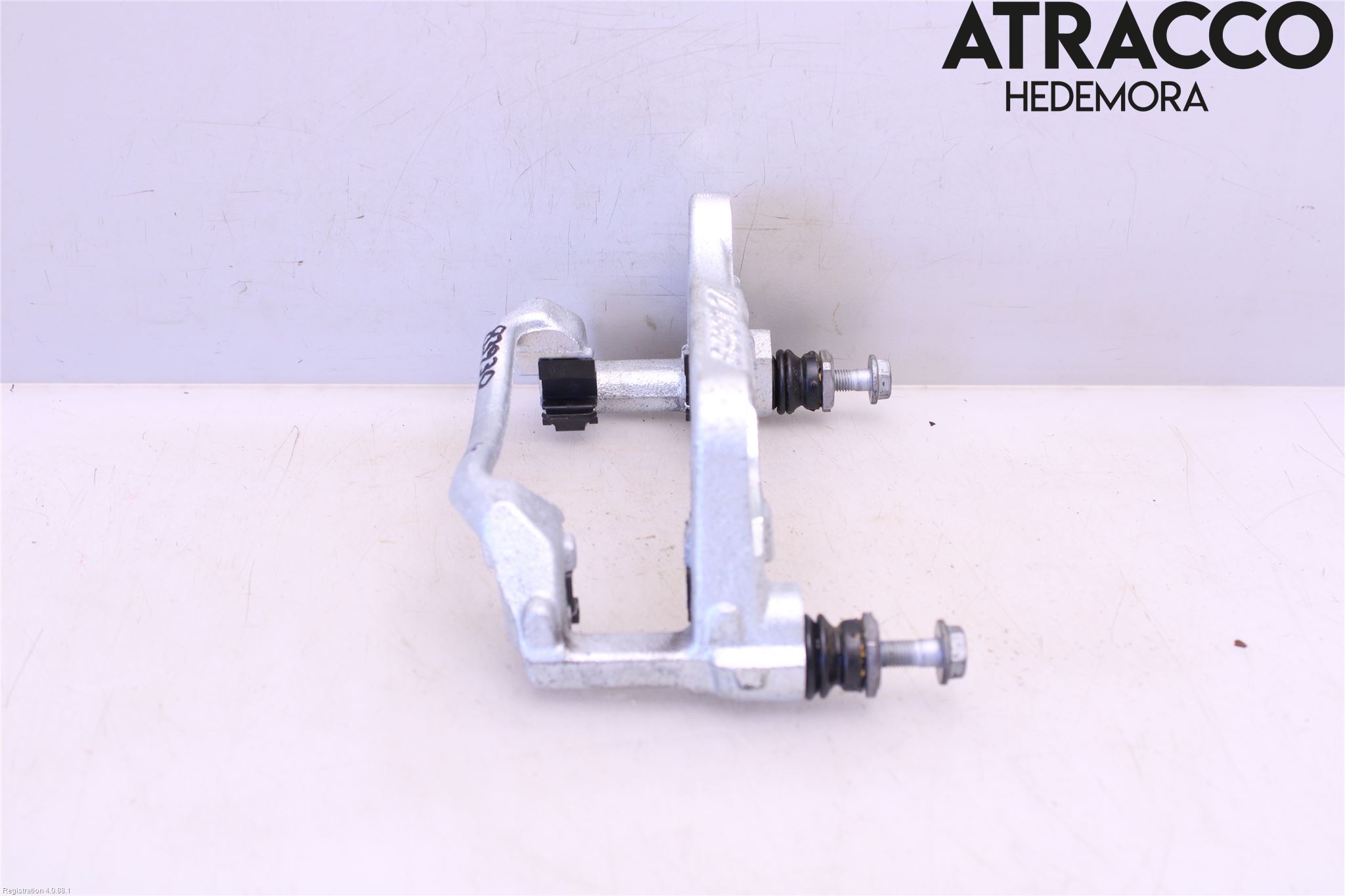 Toyota YARIS CROSS XP21 21- Bremsecaliper Feste Holder
