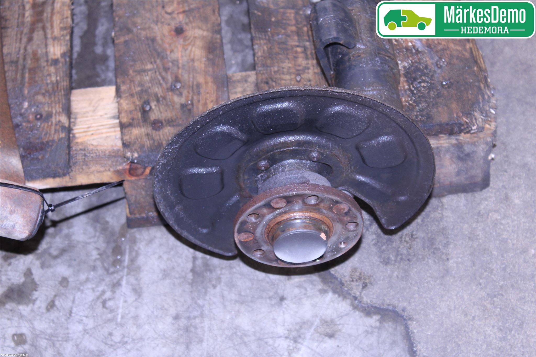 Volkswagen VW CADDY 11-15 Bakaksel Feste Travers-Ramme
