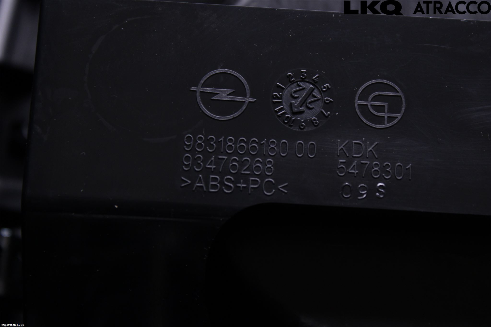 Opel CORSA F, CORSA-E 20- Instrumentkonsoll Midt