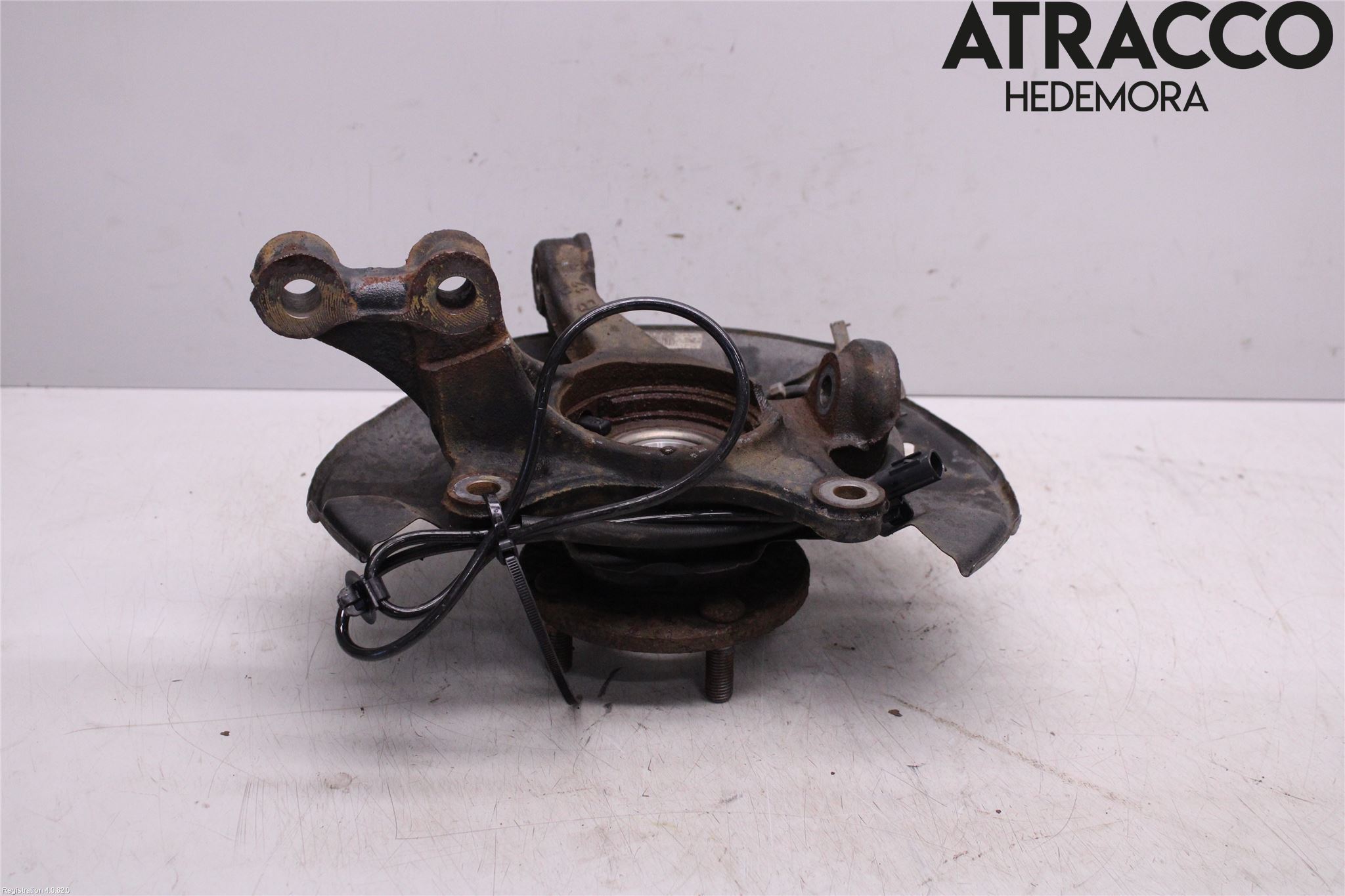 Toyota YARIS XP130 15-20 Spindel Hf