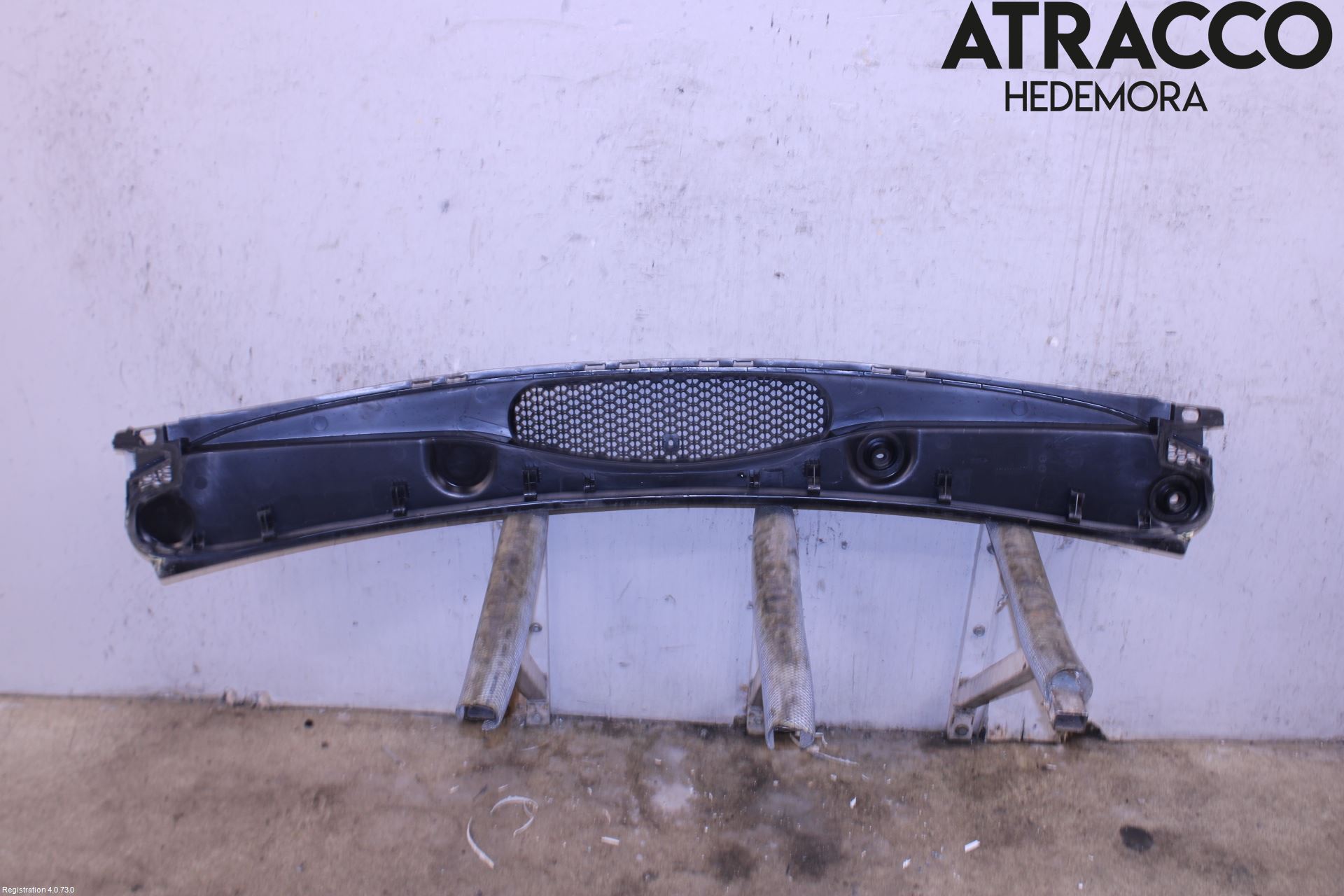 Peugeot PARTNER 16-18 Visker Deksel-Grill-Under Frr