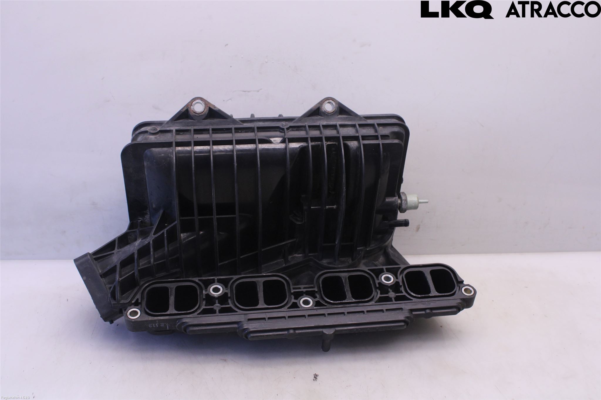 Toyota AVENSIS 03-06 Innsugningsmanifold