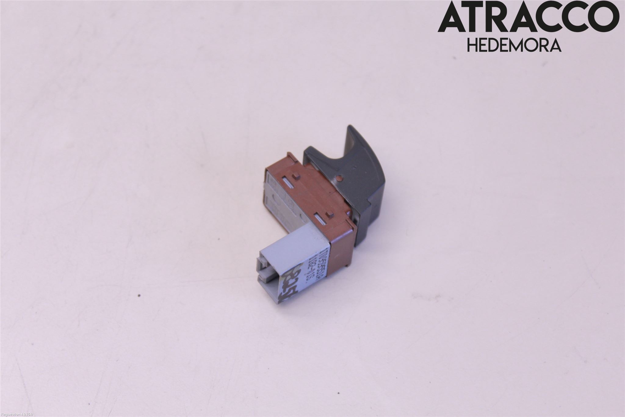 Volkswagen VW TOURAN 10-15 Bryter Drivstoff Tankluke