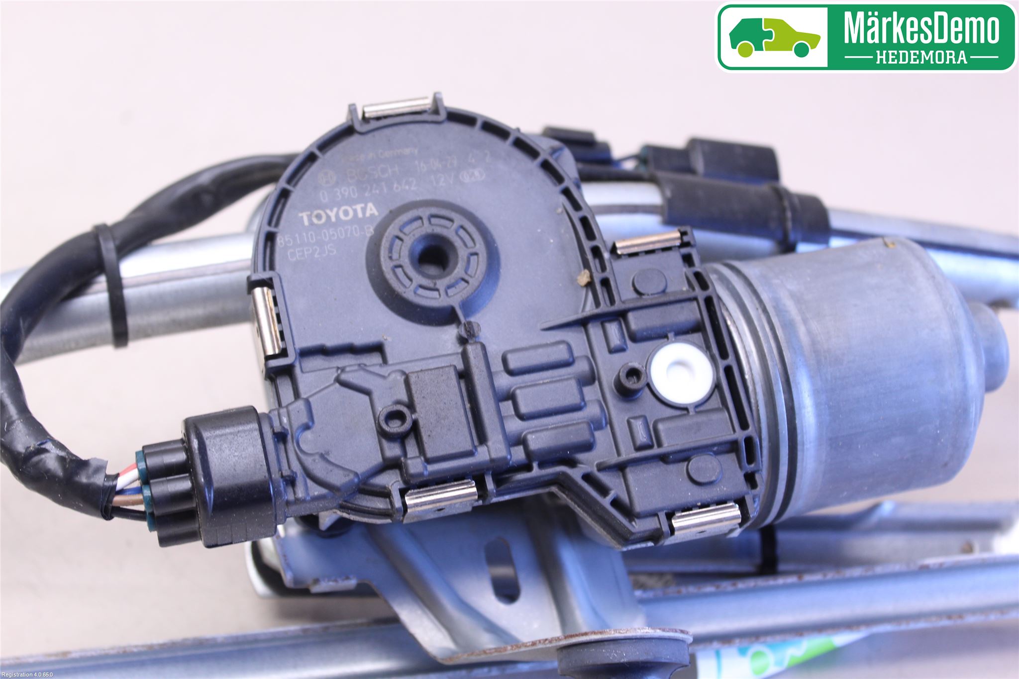 Toyota AVENSIS 16-18 Viskermotor Frontrute