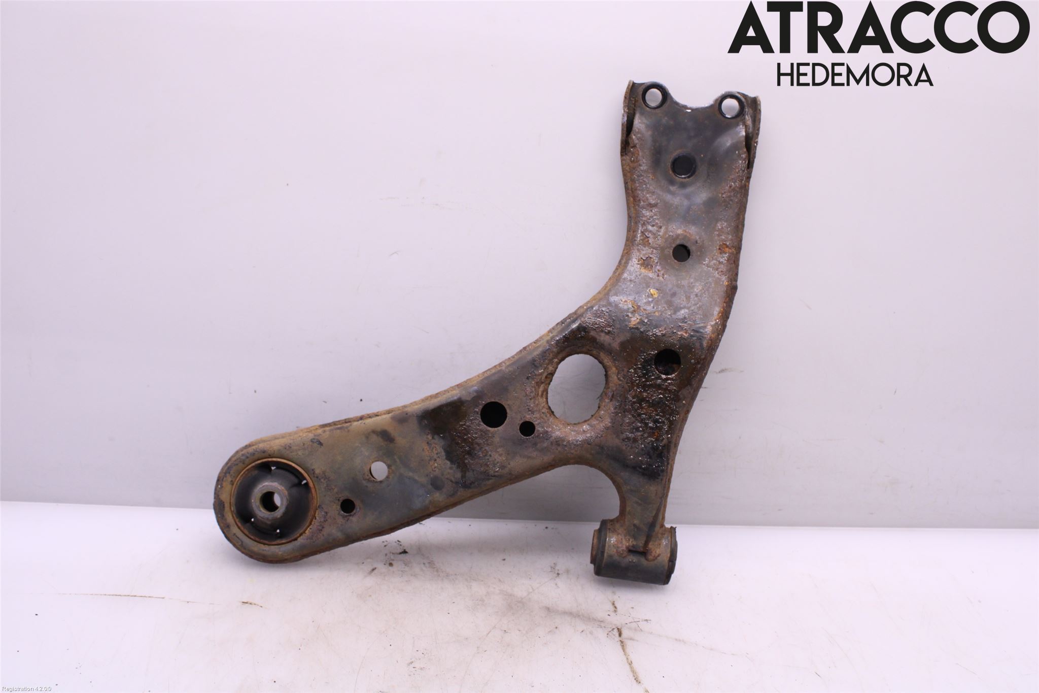 Toyota AVENSIS 16-18 Bærearm Foran Høyre Nedre