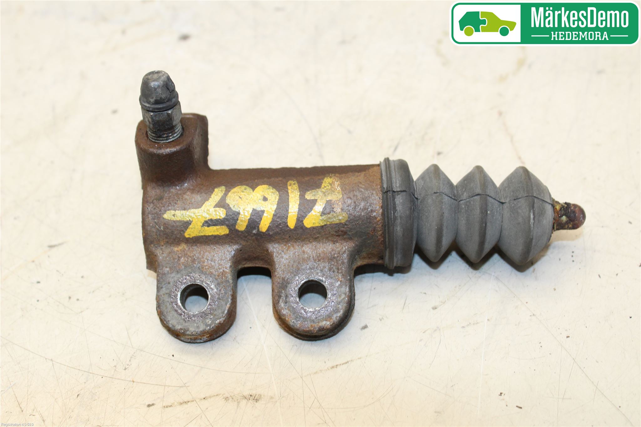Mitsubishi CARISMA 00-04 Clutch Sylinder Slave