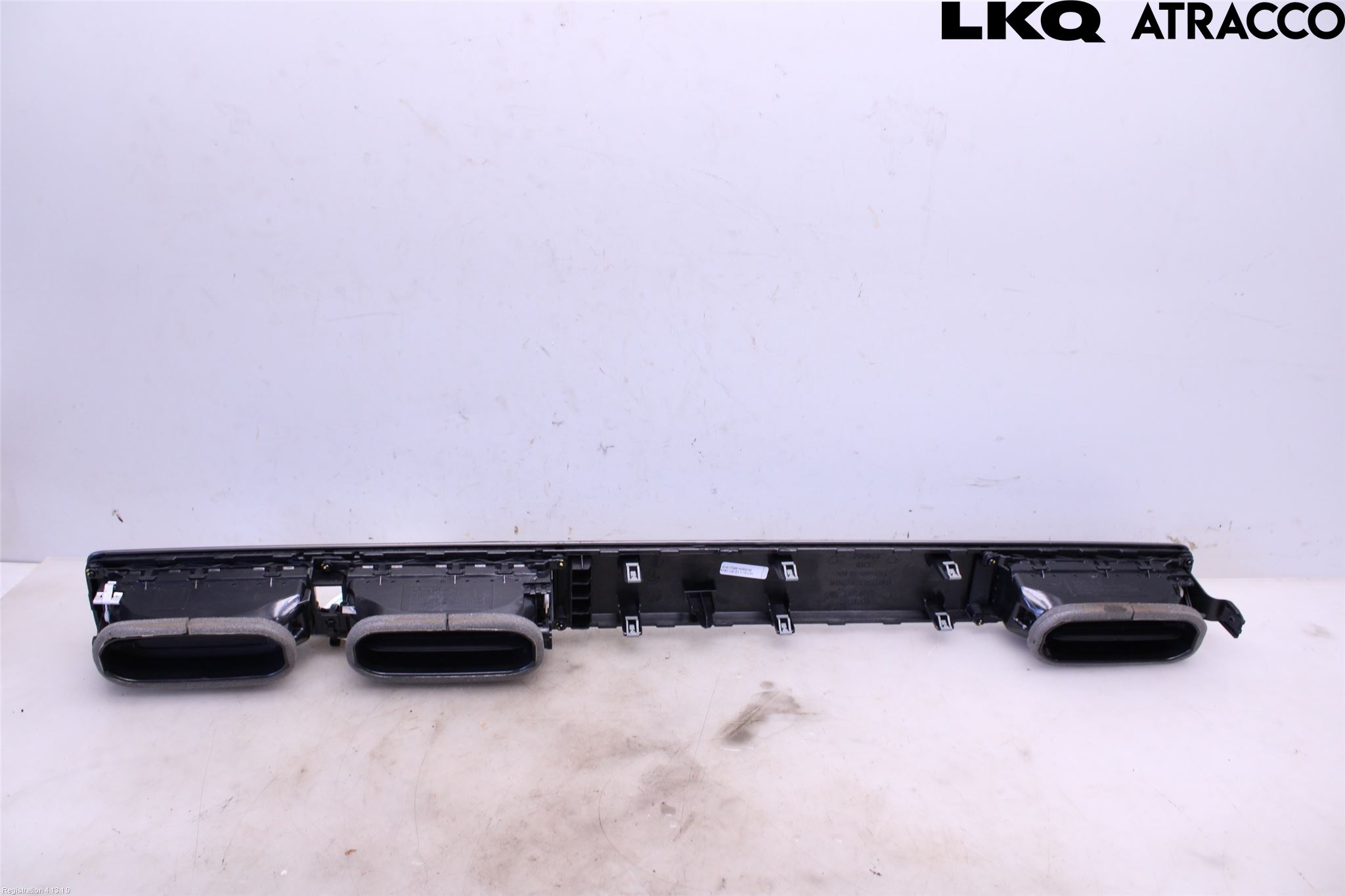 Volvo XC70 14-16 Dashbord Kanal - Dyse